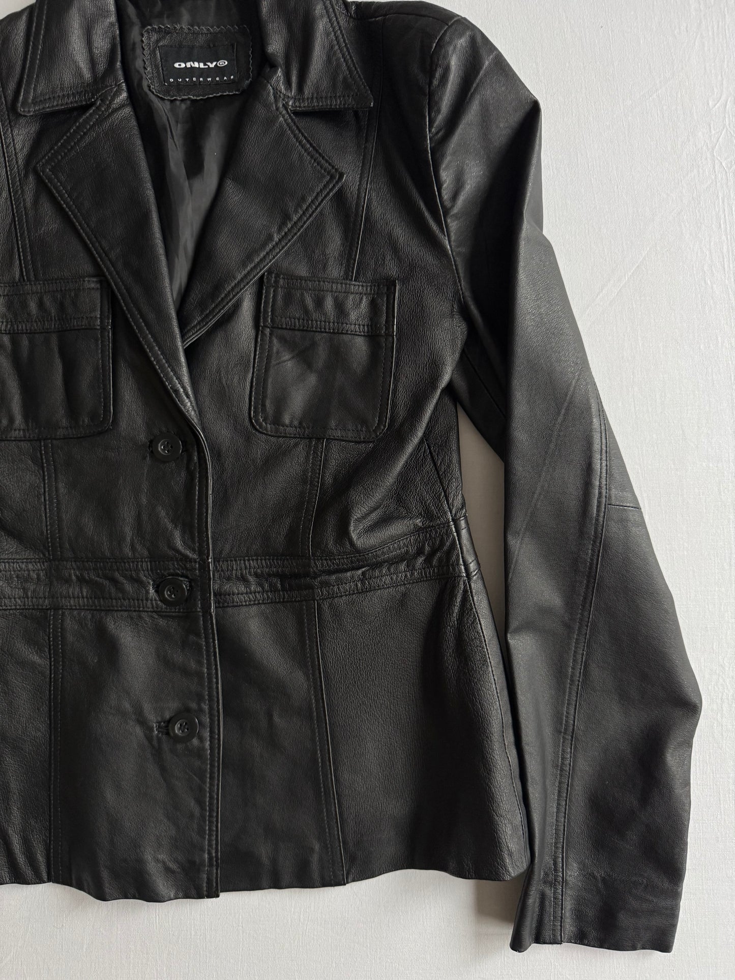 ☕️ Blazer Y2K Damă din Piele Neagră – M