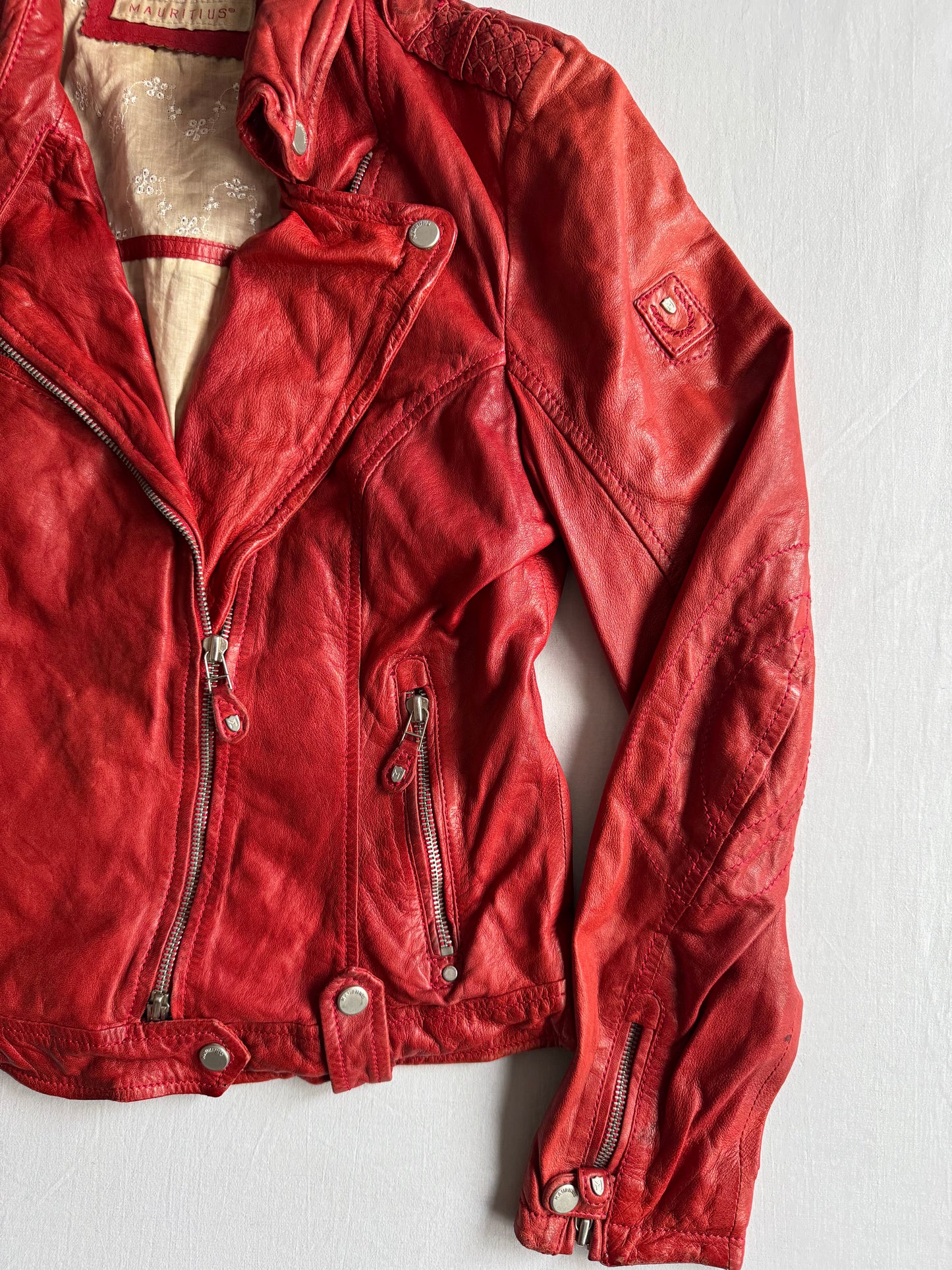 ❤️ Geacă Biker Y2K Damă din Piele Roșie – EU 38 (M)