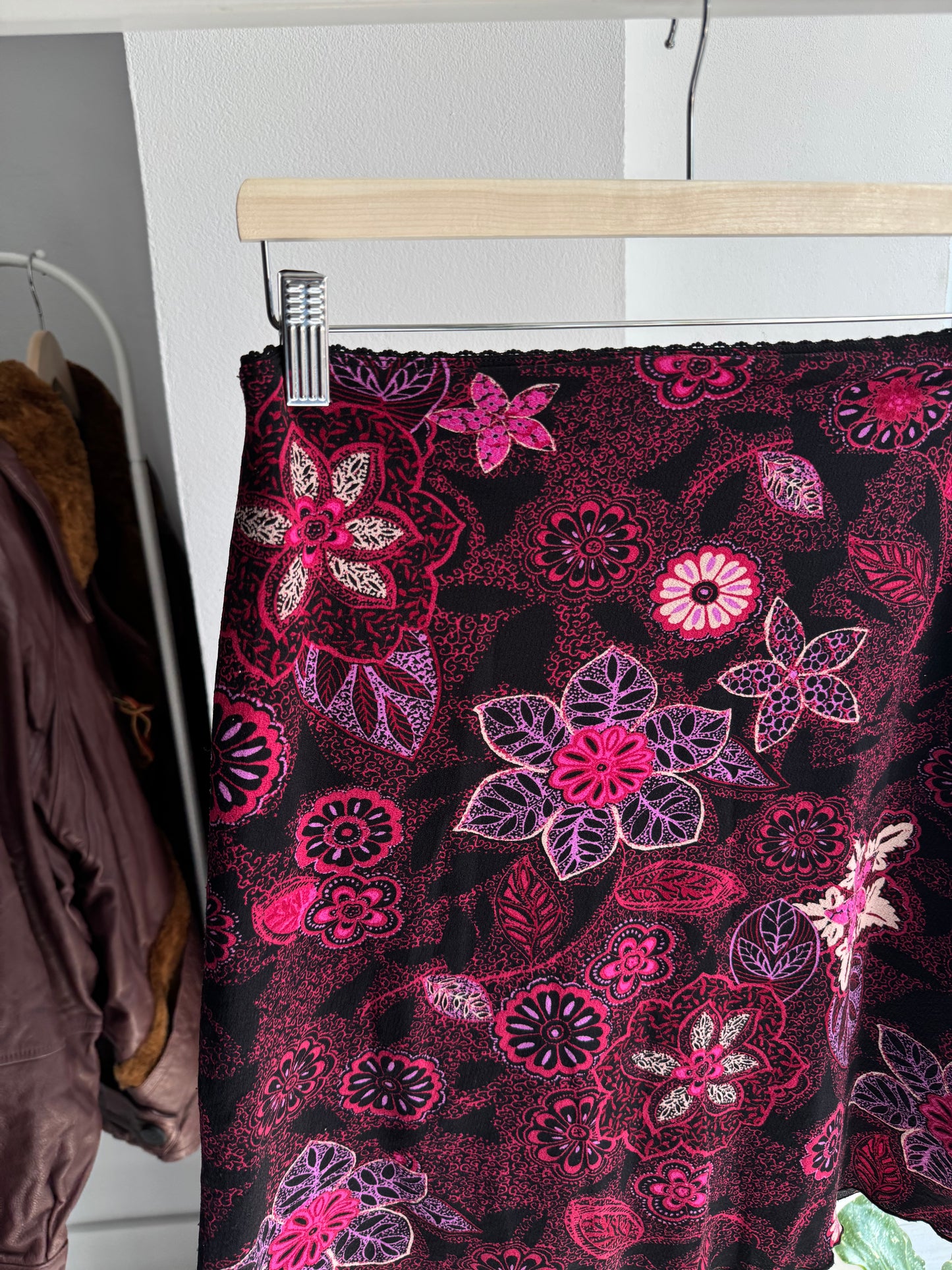 🌸 Fustă Y2K Floral Printed Mesh – EU 36 (S Damă)