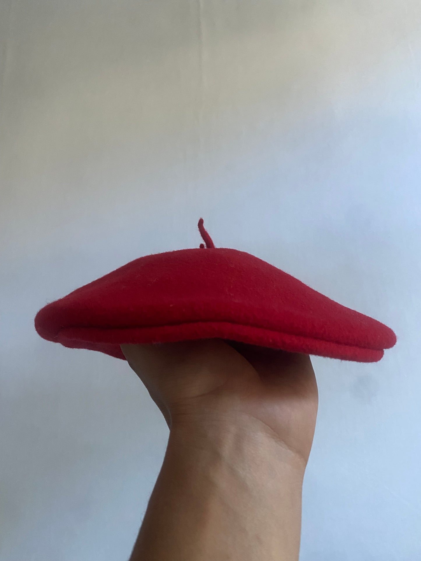 Kangol Modelaine Red Flat Cap – 100% Lână, Vintage, Mărime M