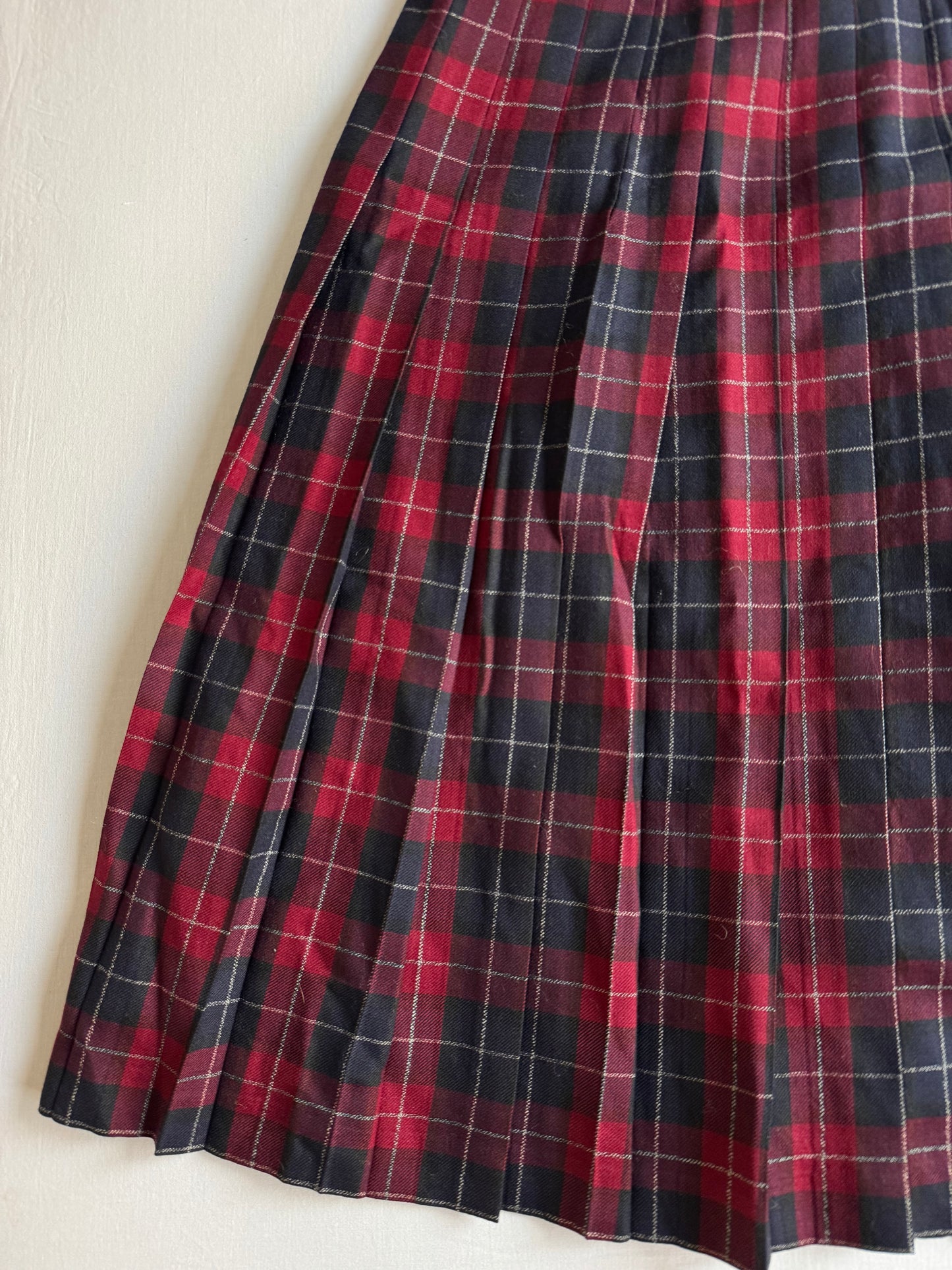 🧍‍♀️ Fustă Vintage din Lână Virgină Tartan – S (IT 42)