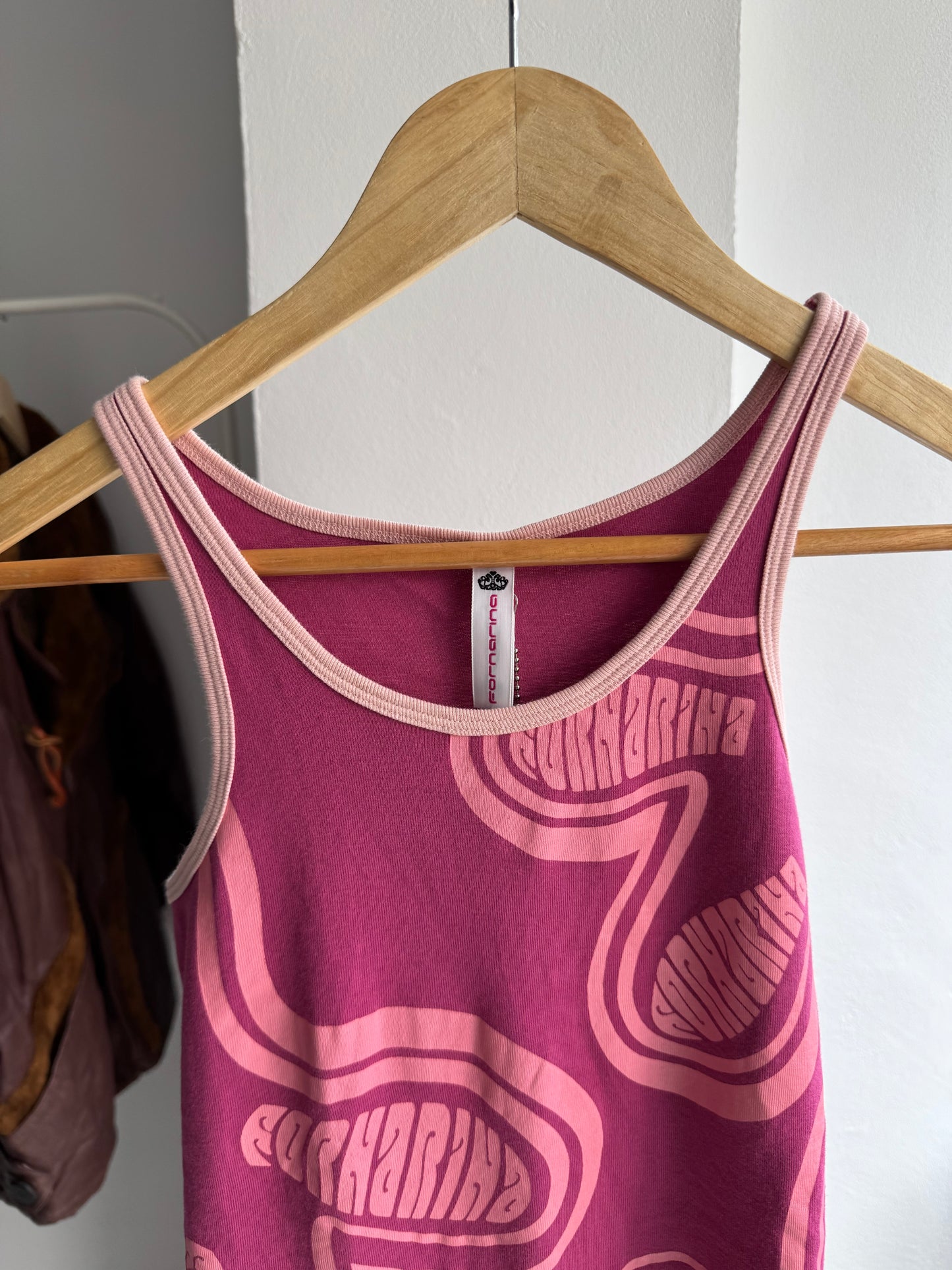 ✨ Top Y2K Graphic – M Damă – New With Tags