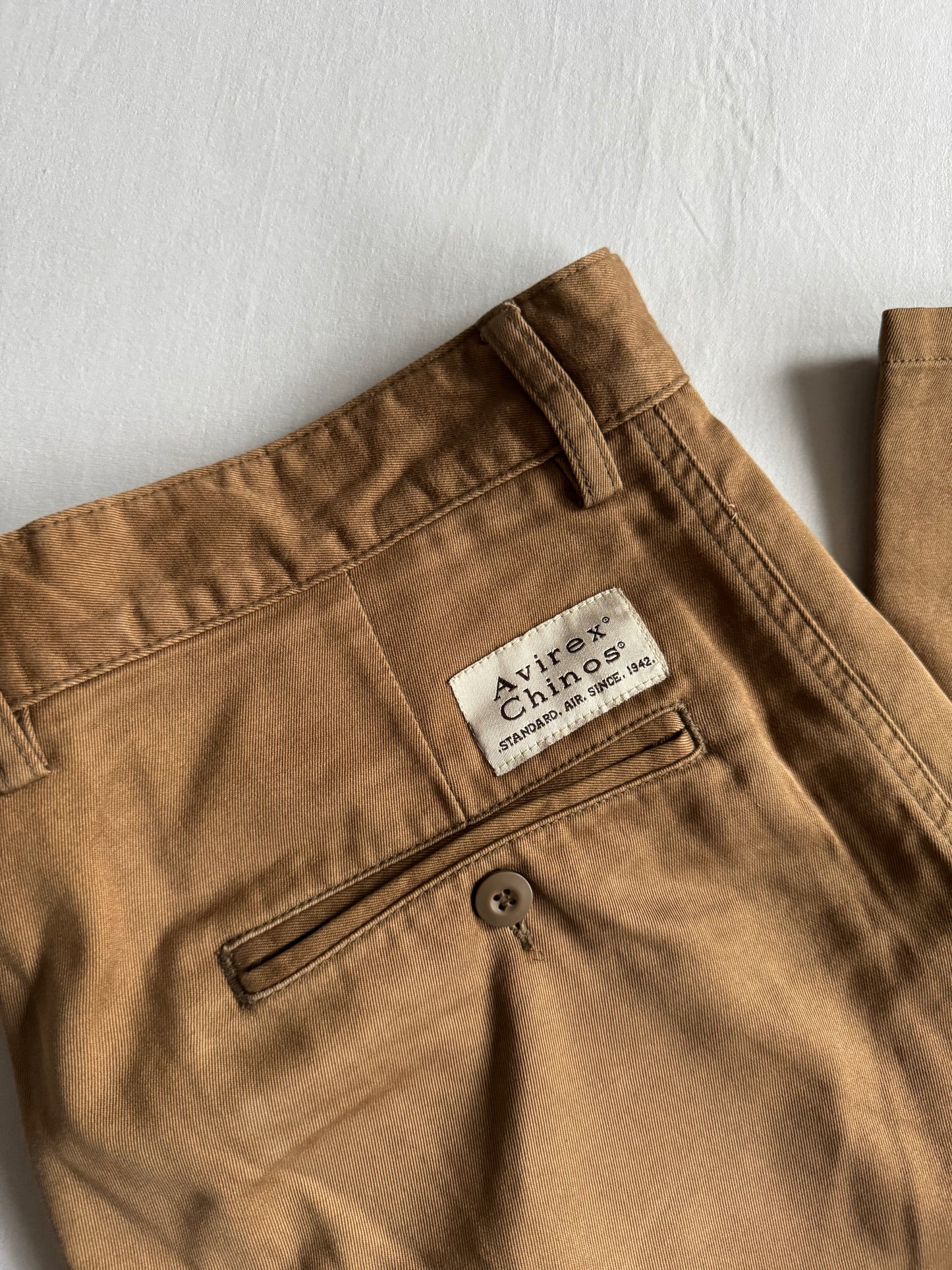 🪖 Pantaloni Vintage Avirex Chinos Maro – Mărimea W34 x L34