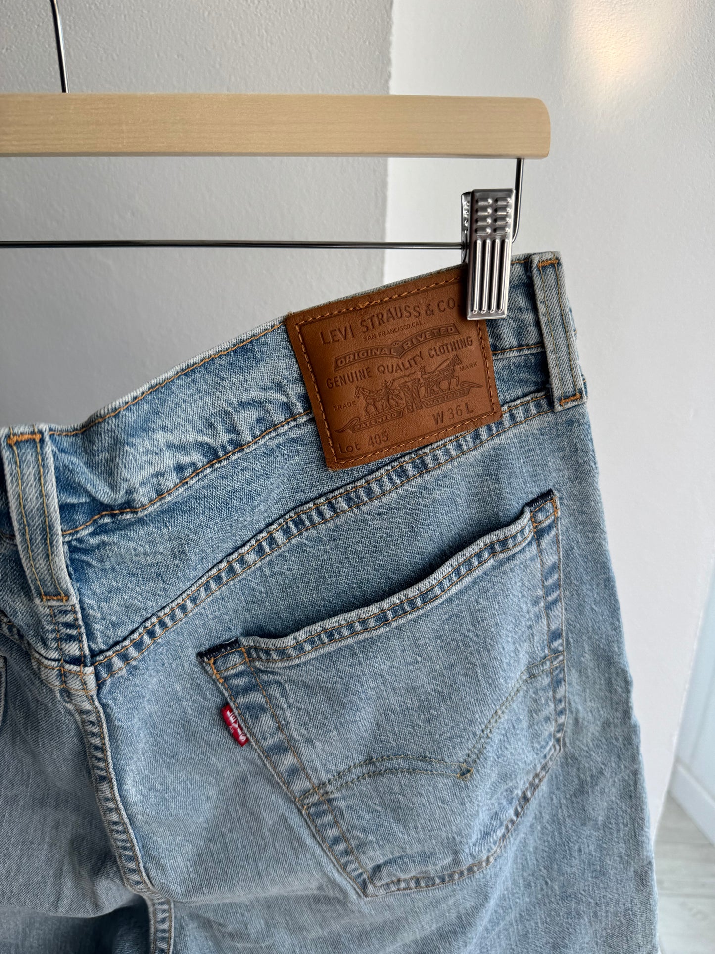 👖 Pantaloni Scurți Levi’s 405 Jorts – W36