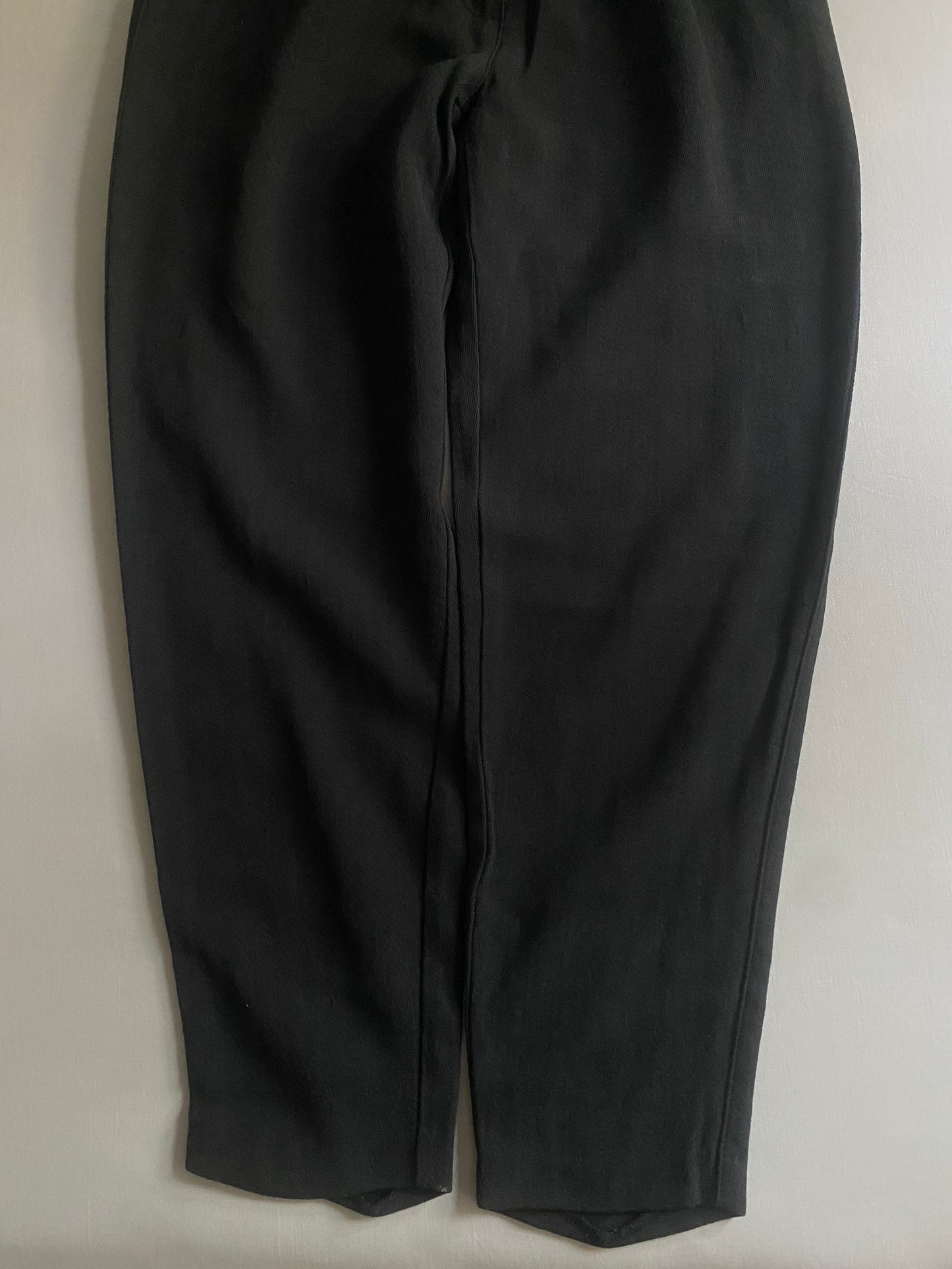 Pantaloni Vintage Benetton – Gri Închis – 50% Lână / 50% Vascoză – IT 44 (EU 40) – Made in Italy
