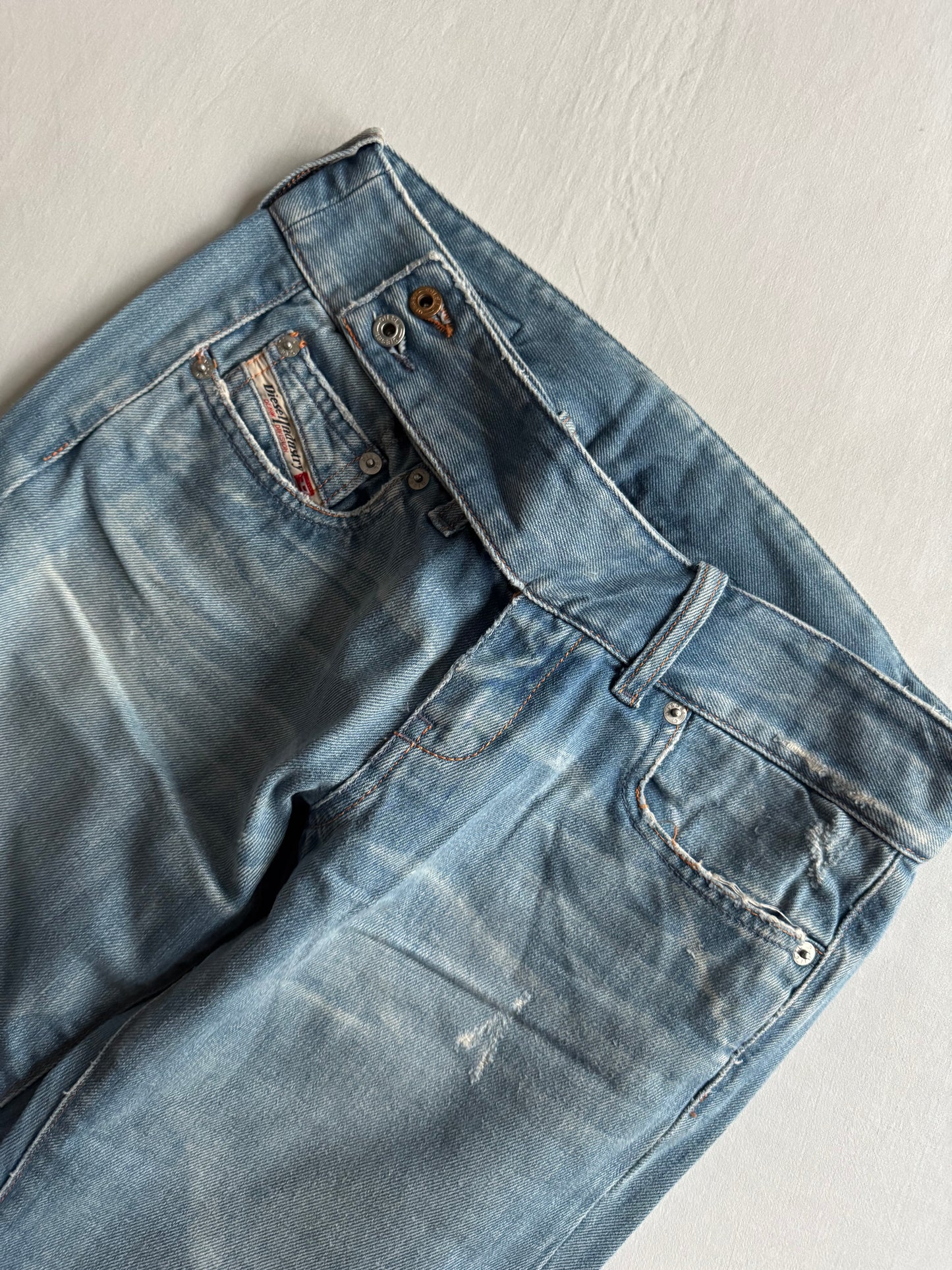 👖 Y2K Diesel Cherone Jeans / Light Wash, Low Rise, Bootcut (US 28)