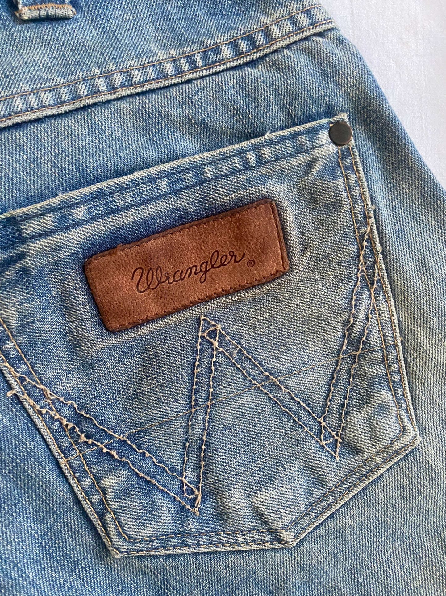 Blugi Wrangler Sly – W32 L34 – Straight Fit