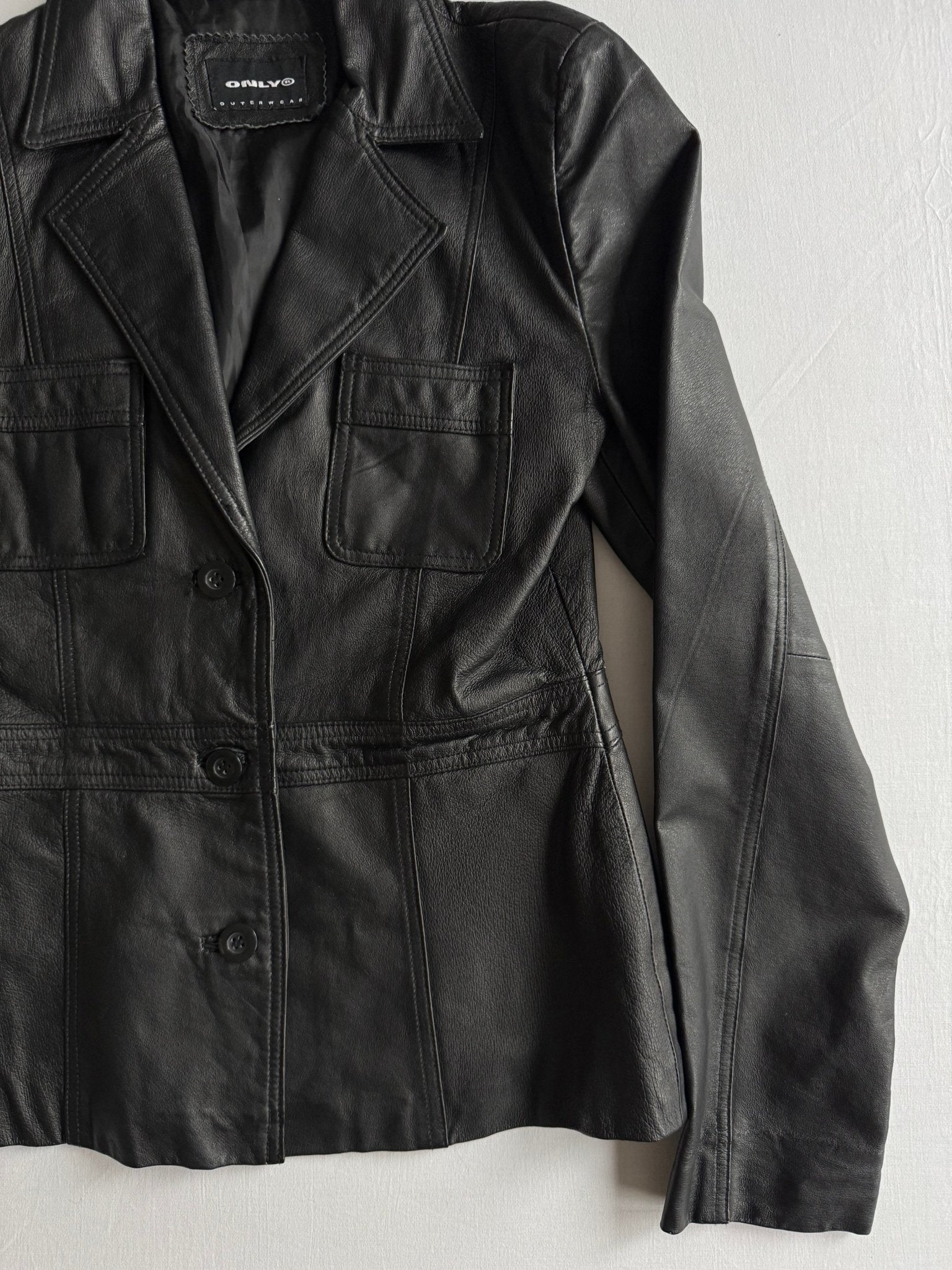 ☕️ Blazer Y2K Damă din Piele Neagră – M - anbracaminte