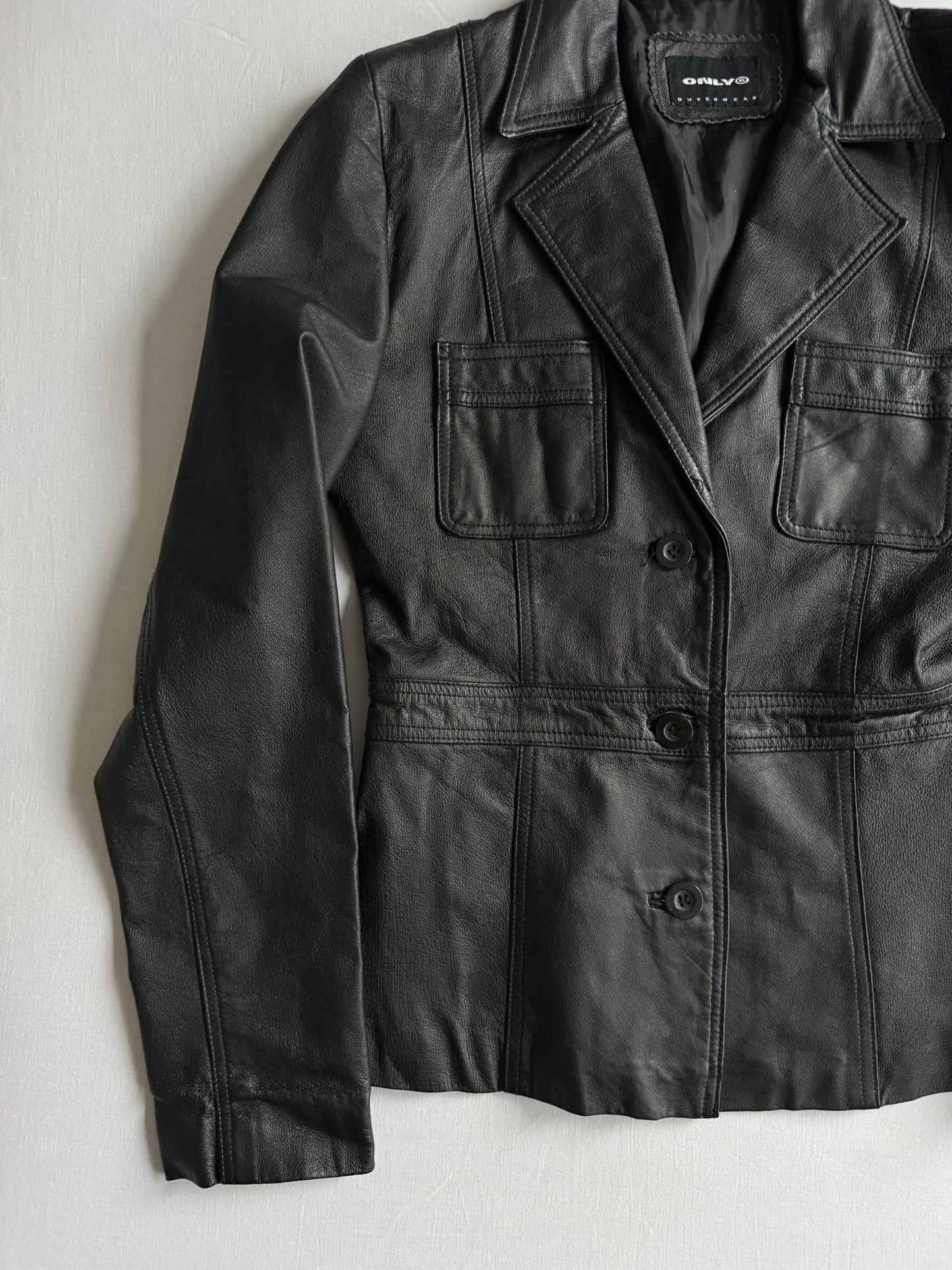 ☕️ Blazer Y2K Damă din Piele Neagră – M - anbracaminte