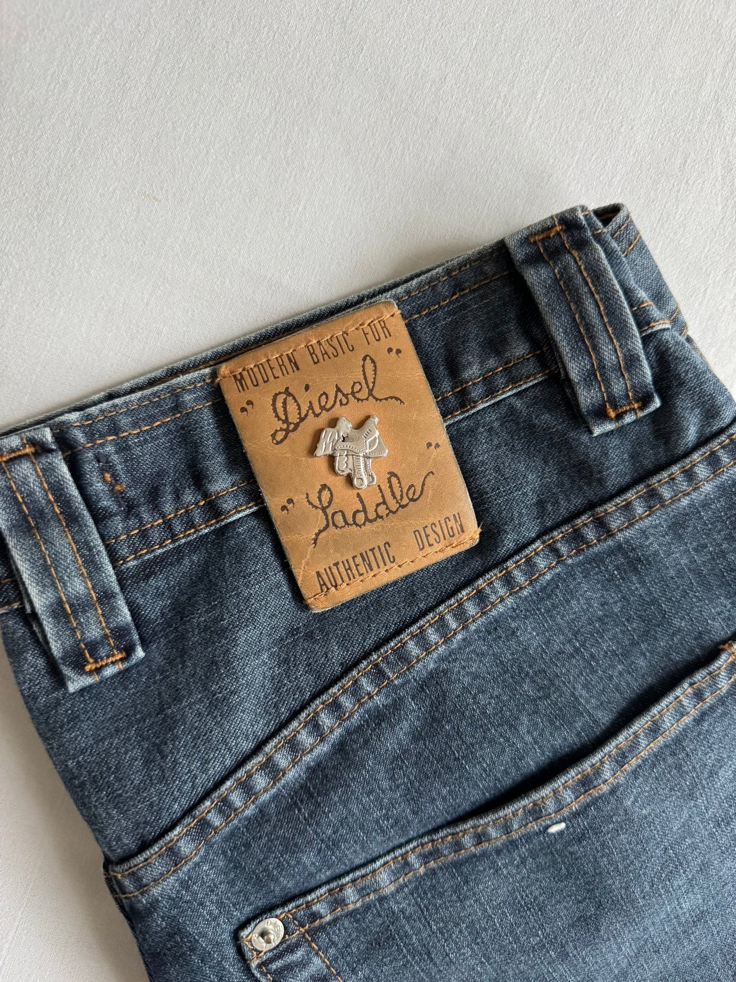 🤠 Blugi Diesel Saddler vintage – mărimea US 34, Made in Italy - anbracaminte
