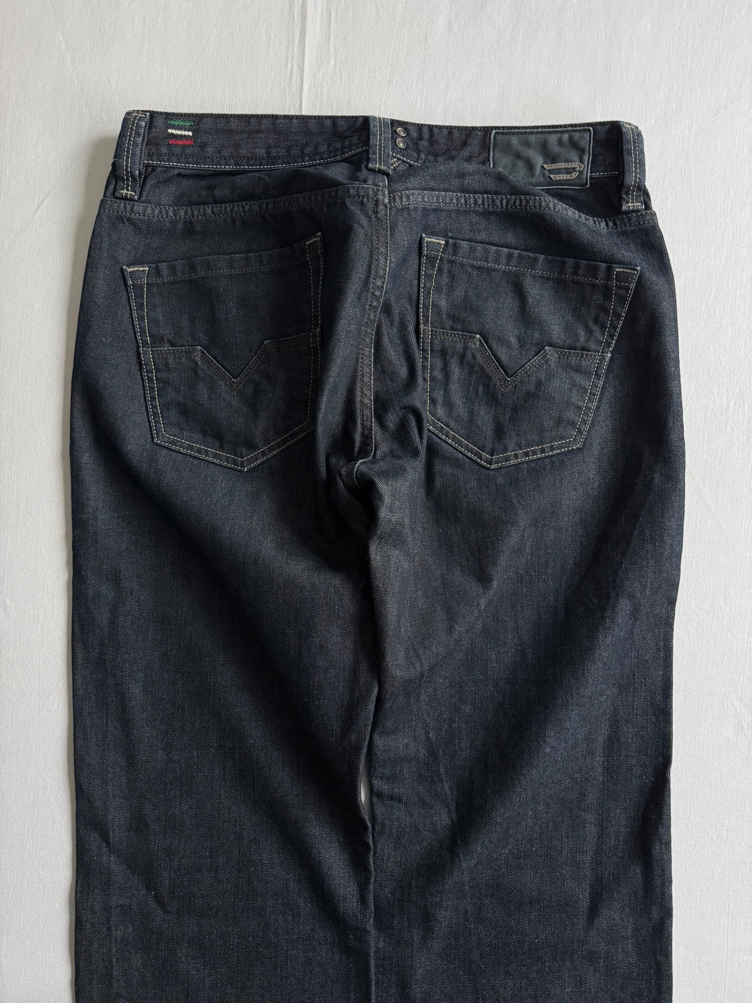👖 Blugi Vintage Diesel Dark Denim Larkee – W30 / L34 - anbracaminte