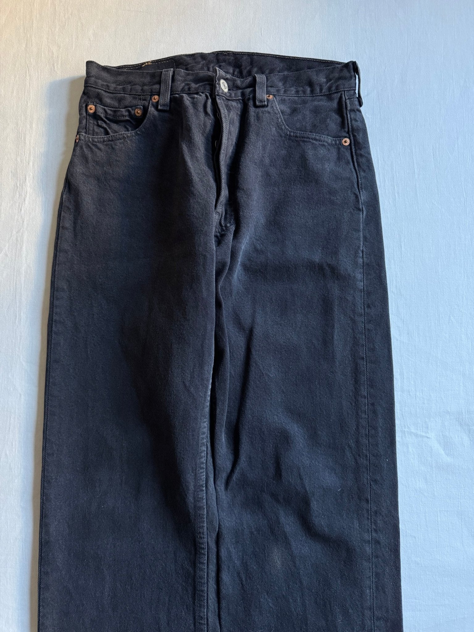 ☕️ Blugi vintage Levi’s 501 – Dark Black Washed – Made in USA – mărimea W30 x L30 - anbracaminte