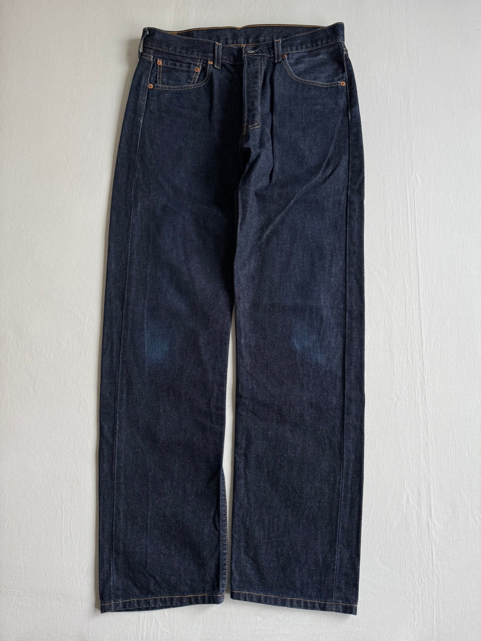 👖 Blugi Vintage Levi’s 501 Dark Blue – W33 L32 (2001) - anbracaminte
