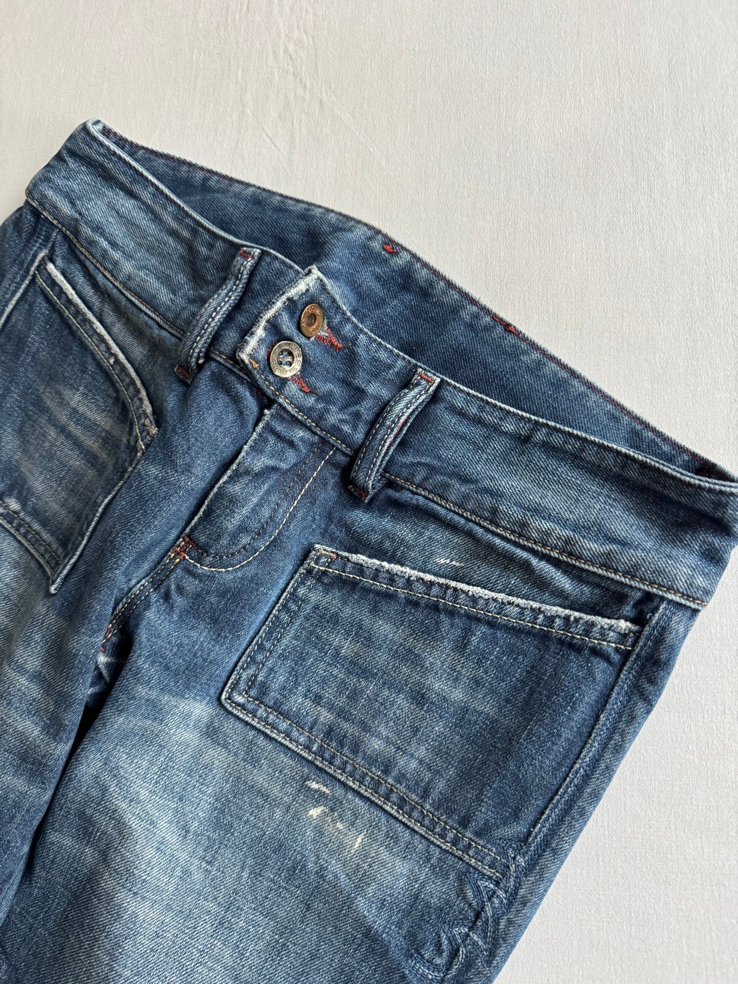 👖 Blugi Y2K Diesel Hush pentru femei – low waist, bootcut, mărimea US 28, Made in Italy - anbracaminte