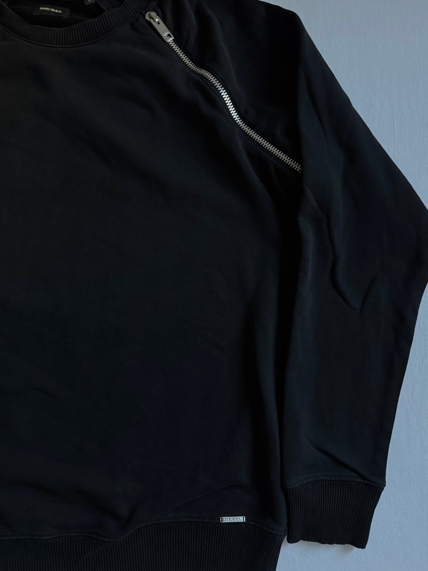 ⛽️ Bluză Diesel crewneck neagră cu fermoare – mărimea L - anbracaminte