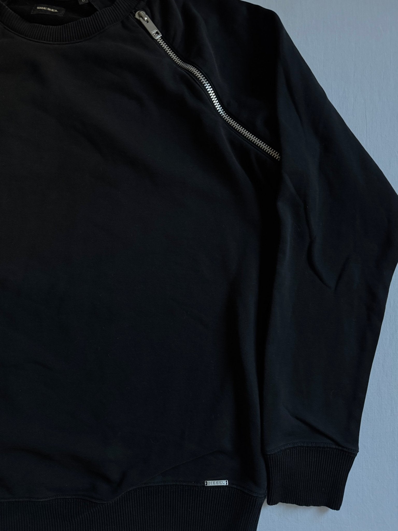 ⛽️ Bluză Diesel crewneck neagră cu fermoare – mărimea L - anbracaminte