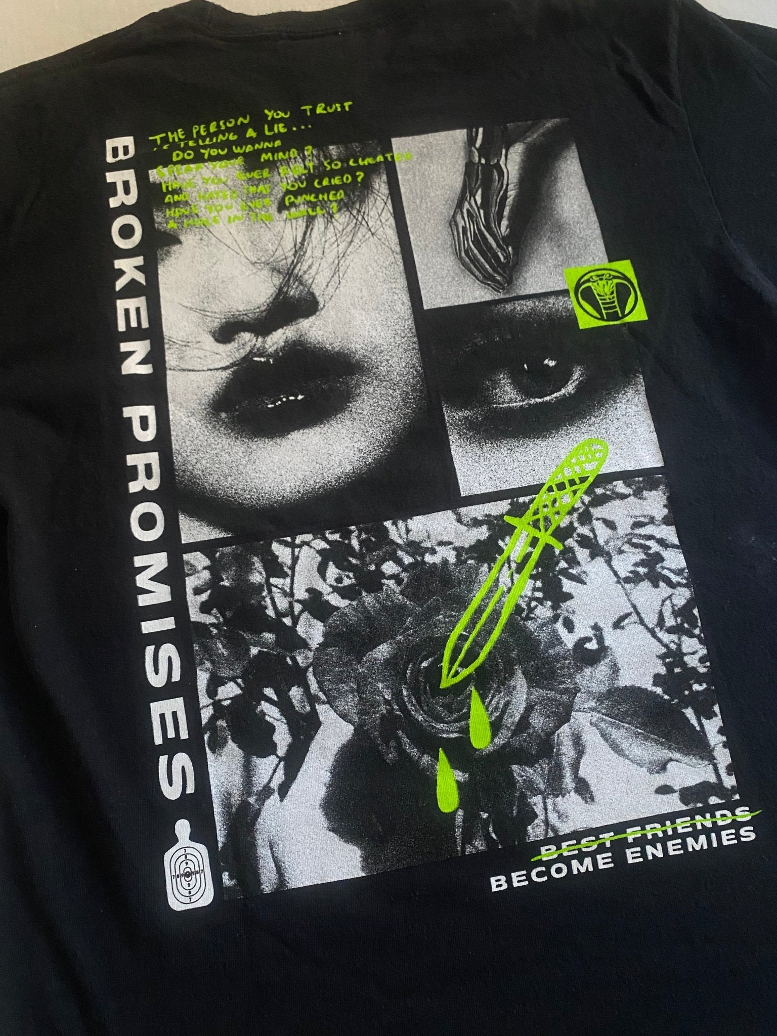 Broken Promises Graphic Tee - anbracaminte