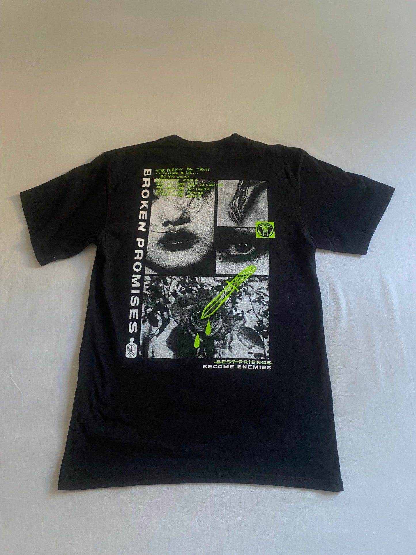 Broken Promises Graphic Tee - anbracaminte