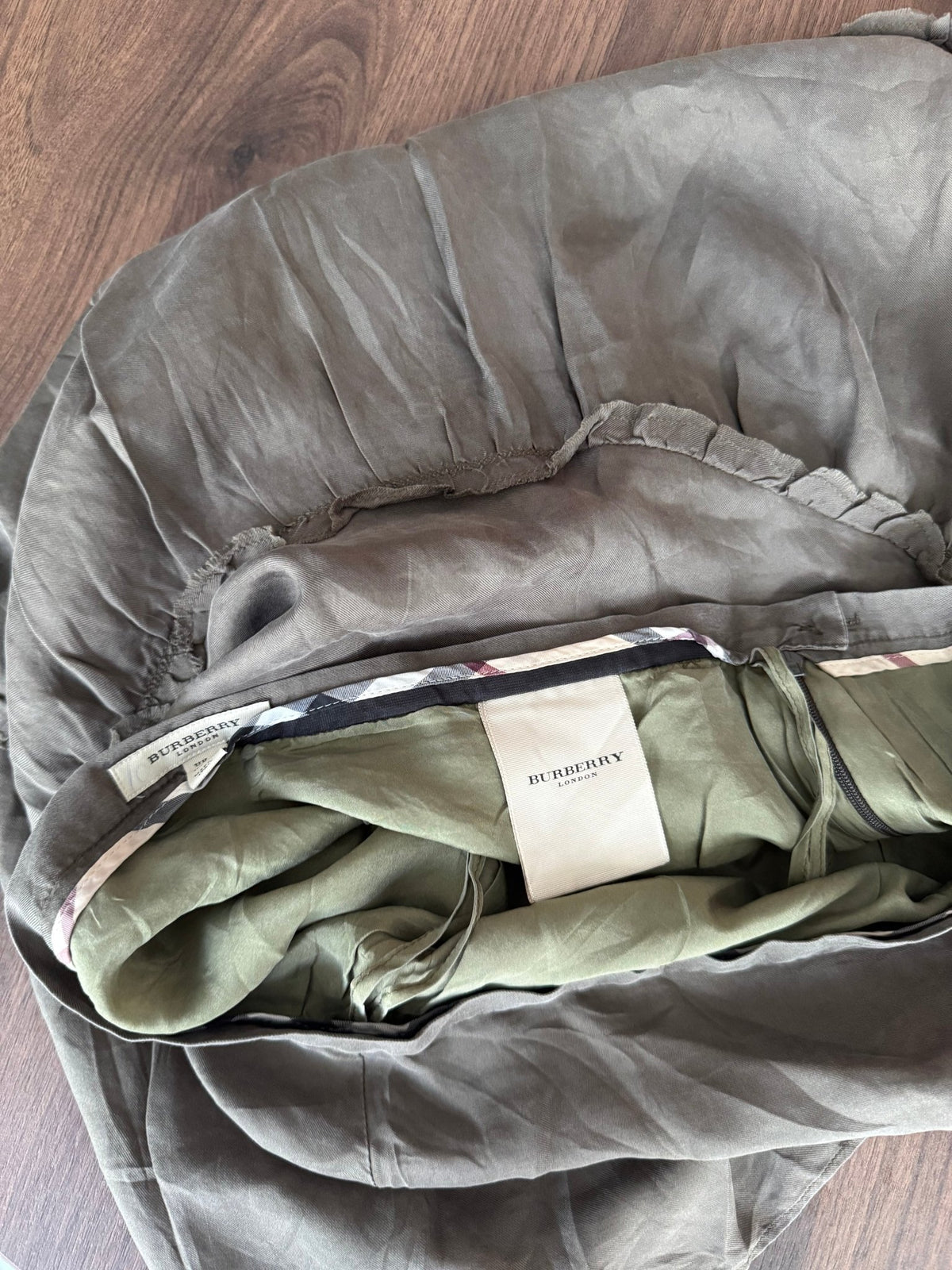 ☀️ Burberry Fustă Mătase Y2K – US 6 / S Femei | Made in Italy - anbracaminte