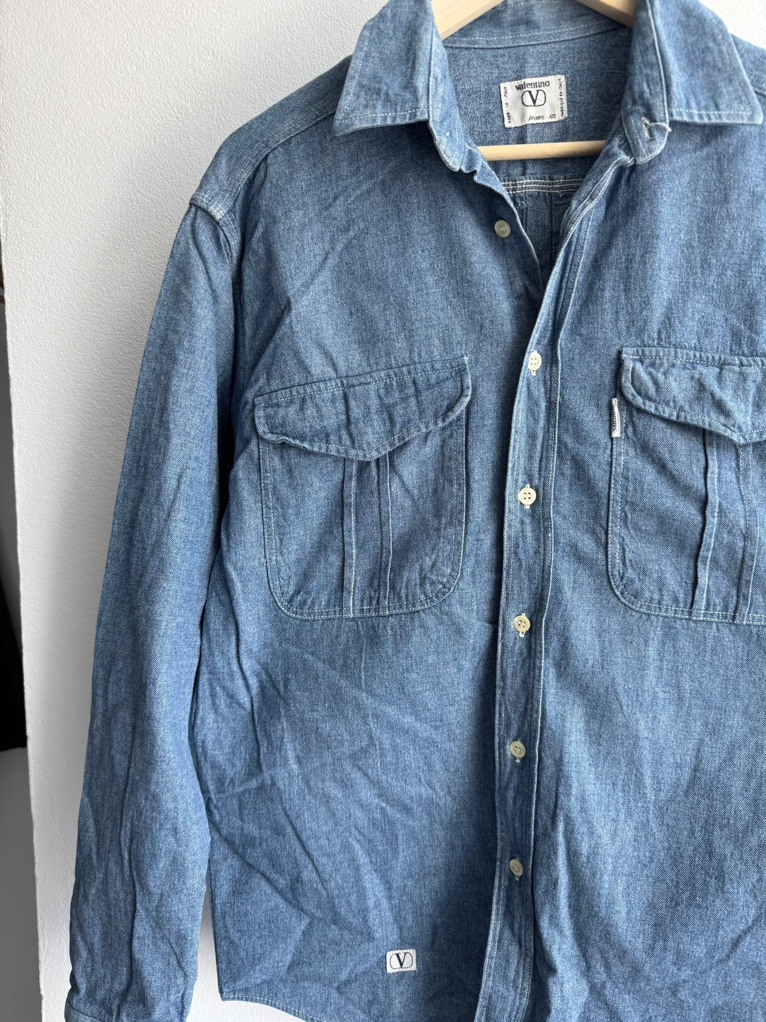 🤠 Cămașă Denim Vintage 80’s Valentino – M (40) – Made in Italy - anbracaminte