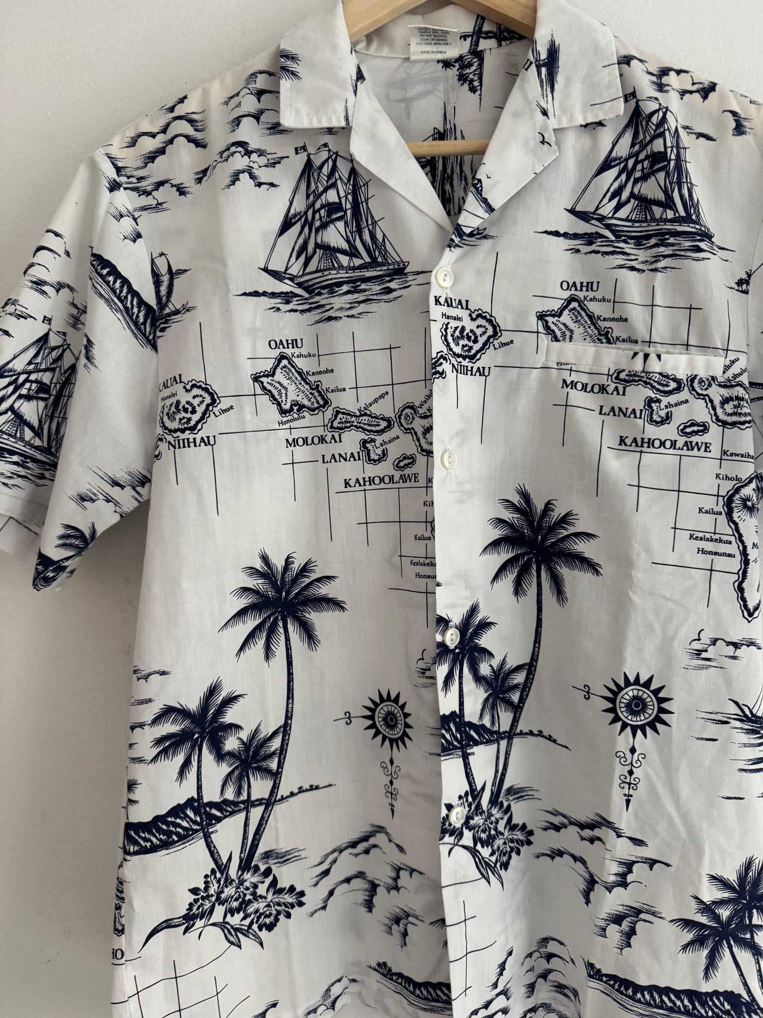 🌺 Cămașă Hawaiiană Vintage Albă cu Print – S – Made in Hawaii - anbracaminte