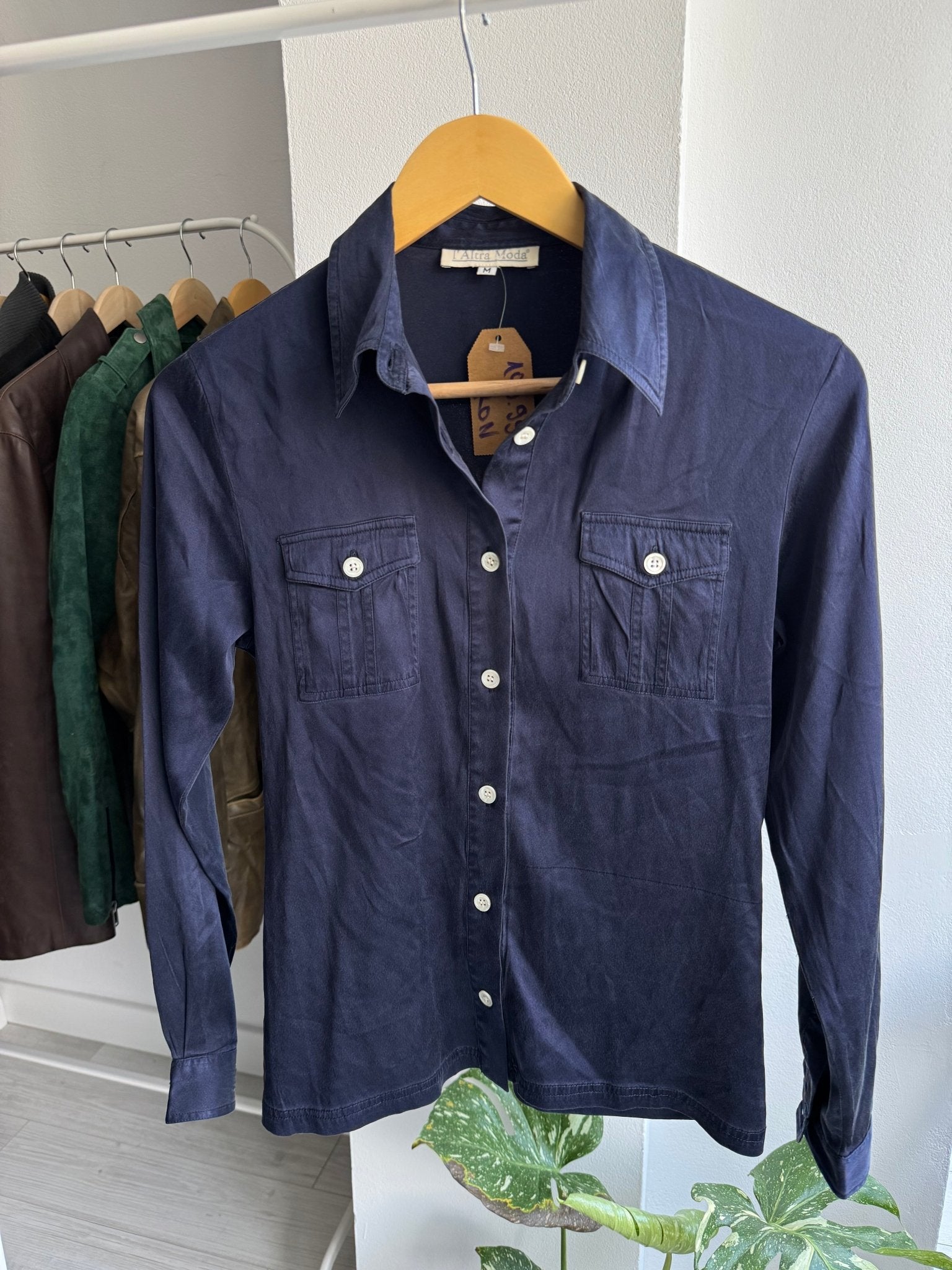 ✨ Cămașă Vintage Damă Navy din Mătase – M - anbracaminte