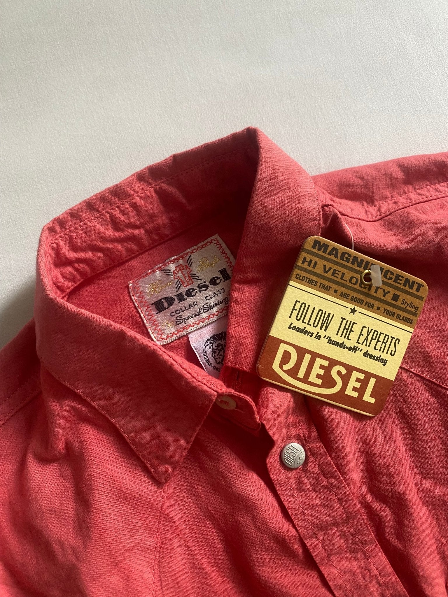 🔥 Cămașă Y2K Diesel Roșie Washed fără Mâneci – Nouă cu Etichete – XS Bărbați / S - M Femei - anbracaminte