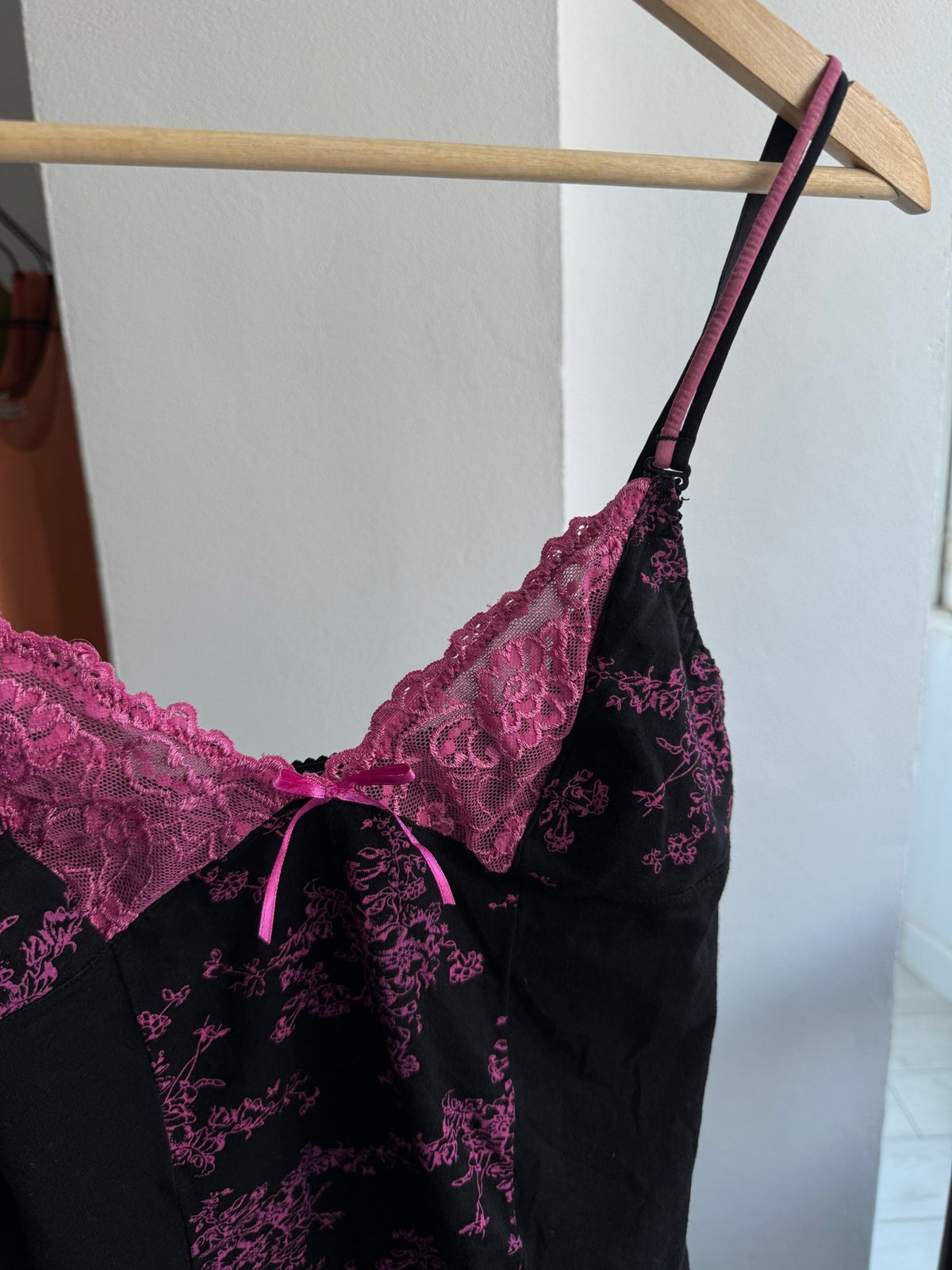 ✨ Cami Top Negru Y2K Printed | Detalii Dantelă & Stretch – L Damă - anbracaminte