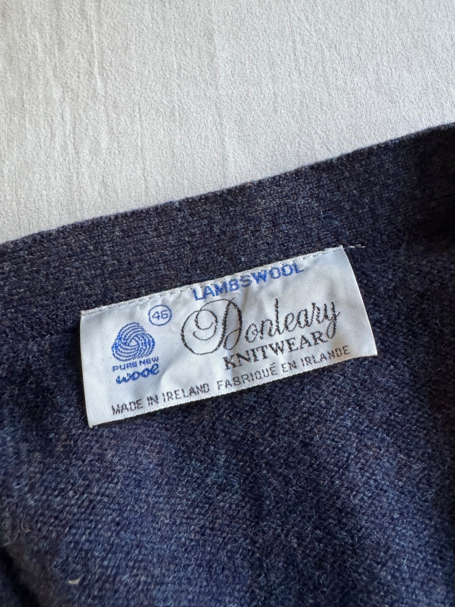 🧶 Cardigan vintage albastru închis – mărimea XL (Made in Ireland) - anbracaminte