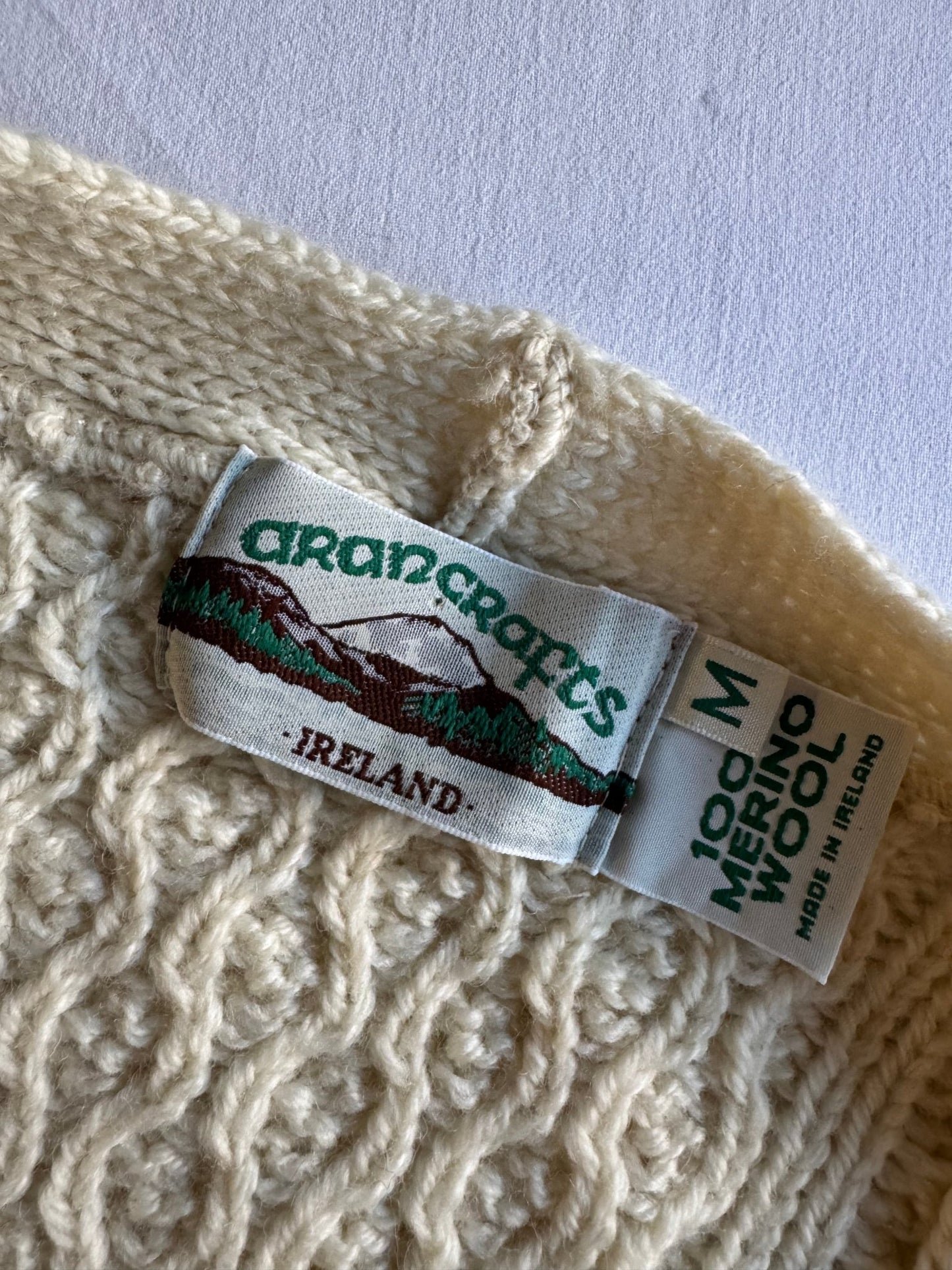 🧶 Cardigan Vintage Aran Crafts / Tricot Torsadat Alb Natural (Mărime M - Femei) - anbracaminte
