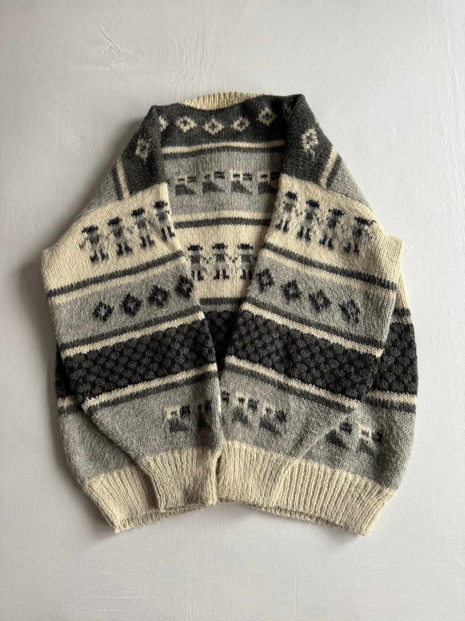🧶 Cardigan Vintage Damă din Alpaca cu Model Etnic – aprox. M / L - anbracaminte