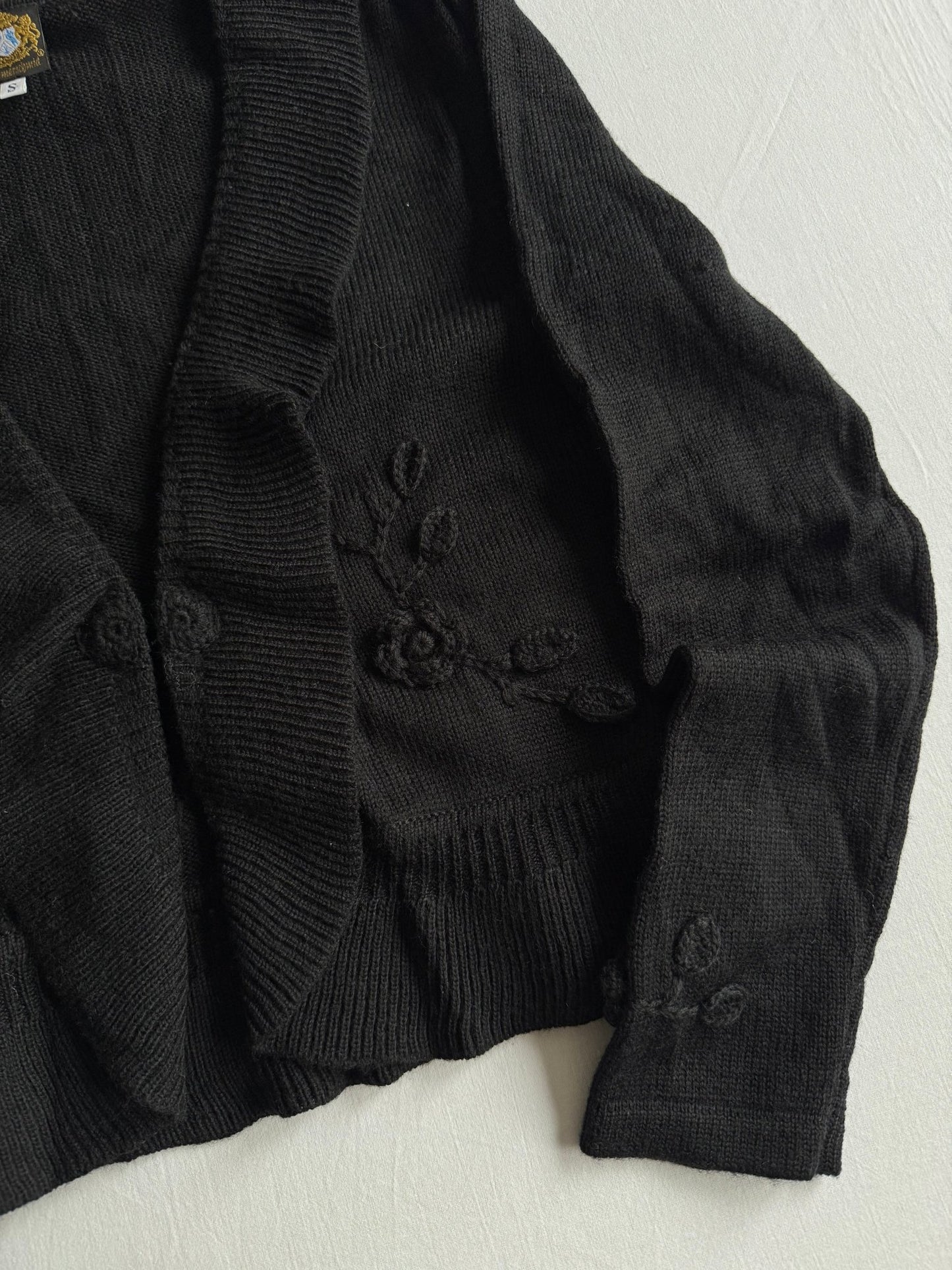 🧶 Cardigan Vintage Damă Negru din Blend de Lână cu Broderie Florală – S - anbracaminte