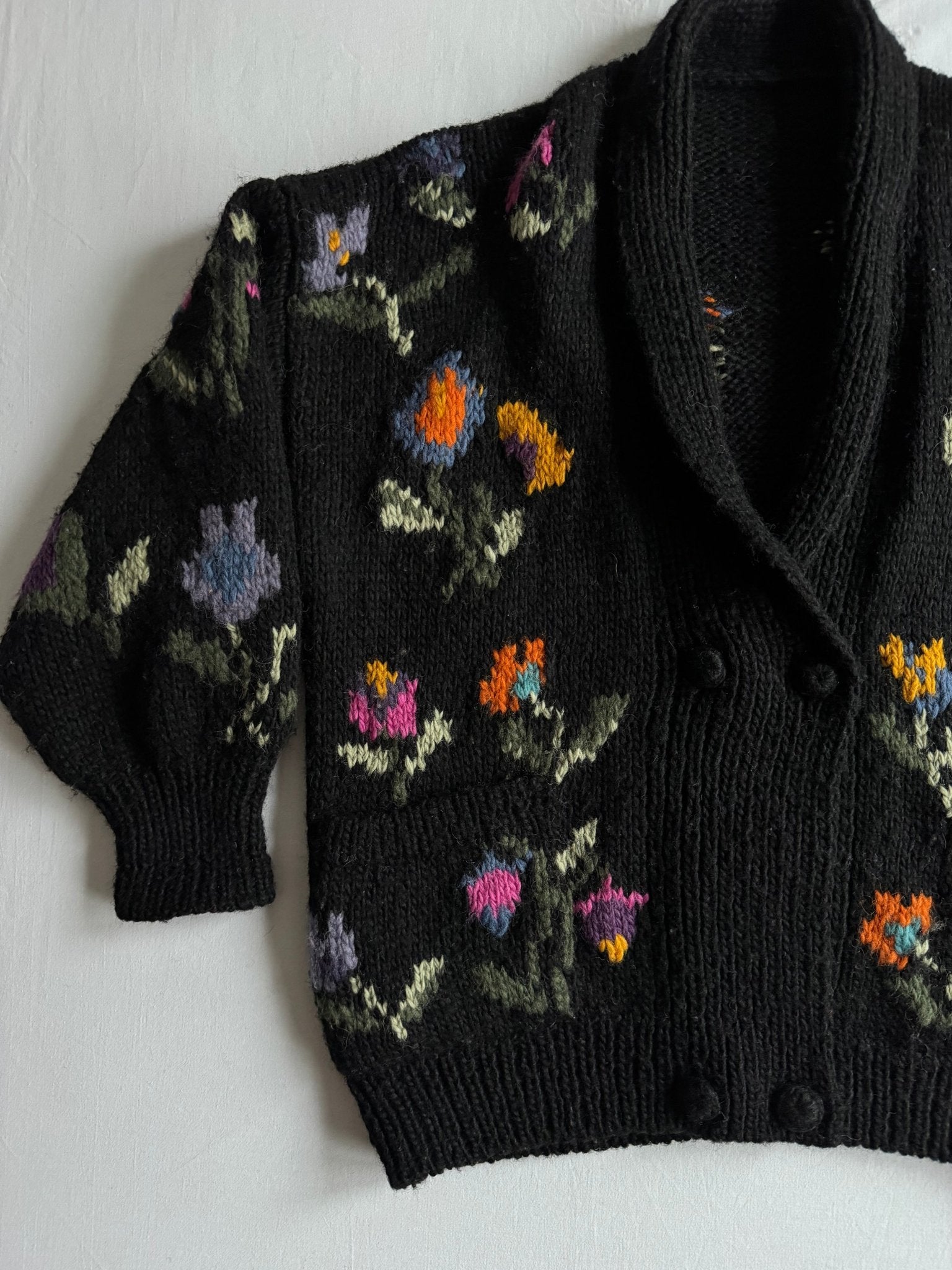 🌼 Cardigan Vintage Damă Negru din Lână cu Broderie Florală – aprox. L - anbracaminte