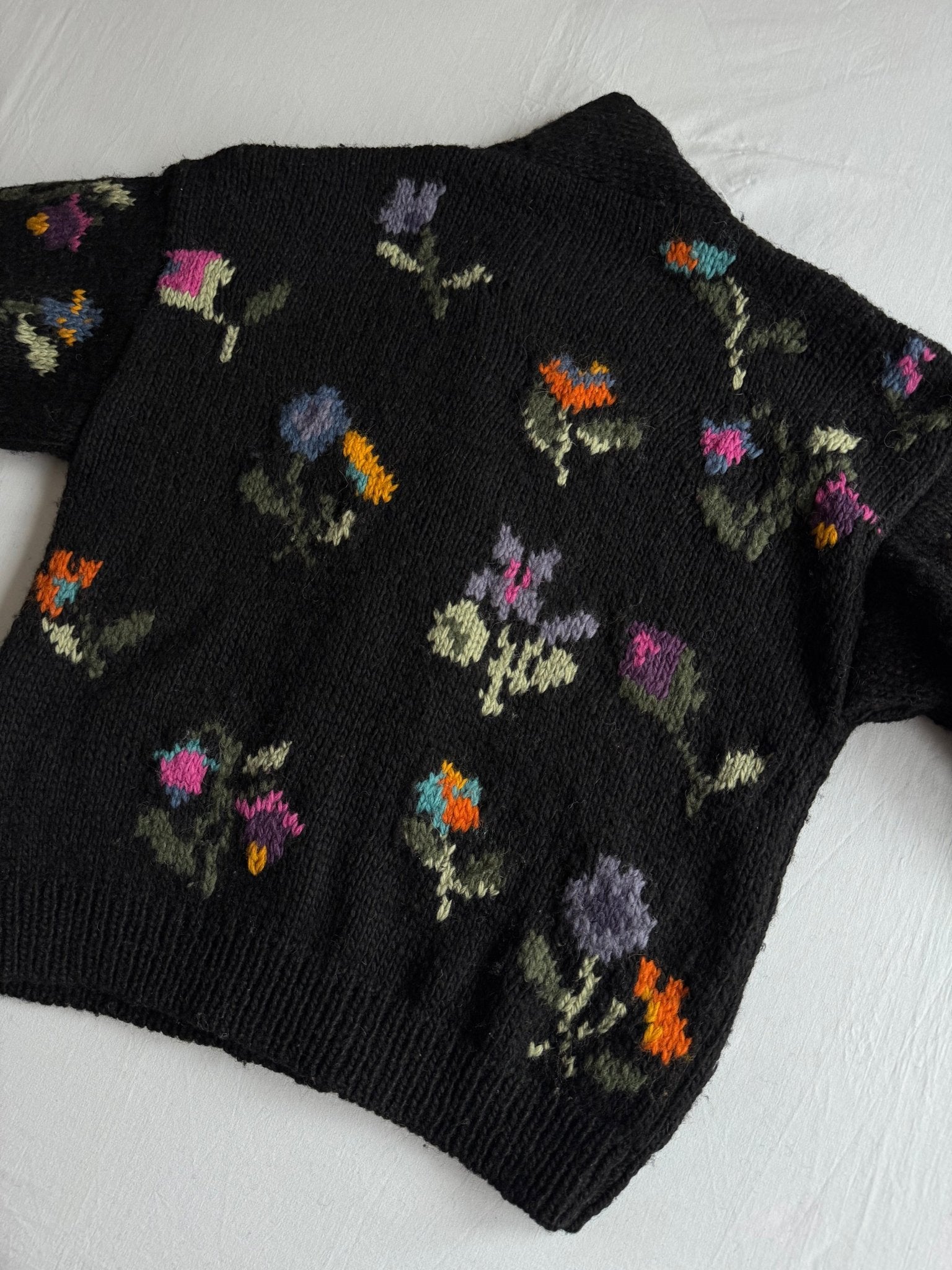 🌼 Cardigan Vintage Damă Negru din Lână cu Broderie Florală – aprox. L - anbracaminte