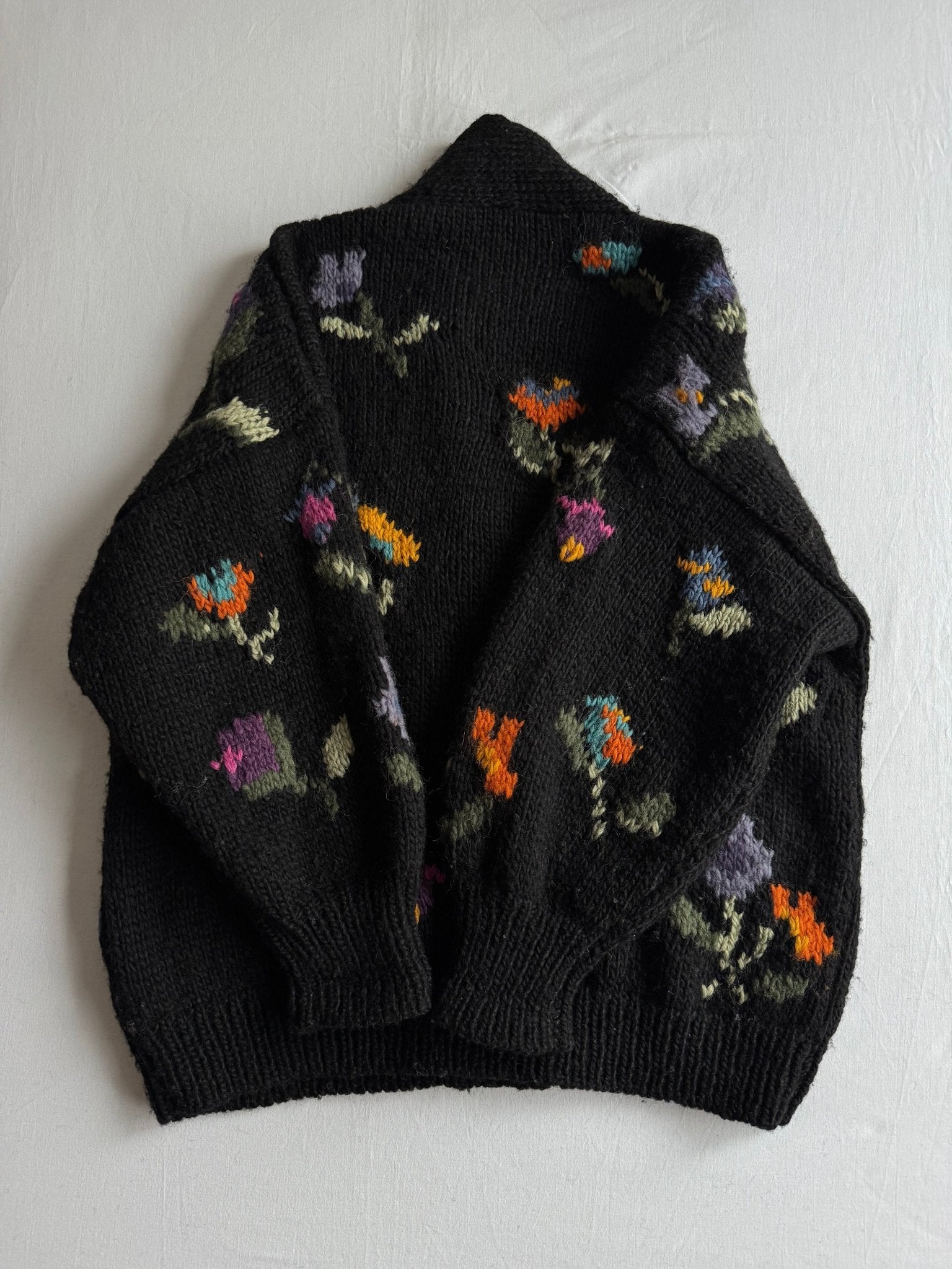 🌼 Cardigan Vintage Damă Negru din Lână cu Broderie Florală – aprox. L - anbracaminte