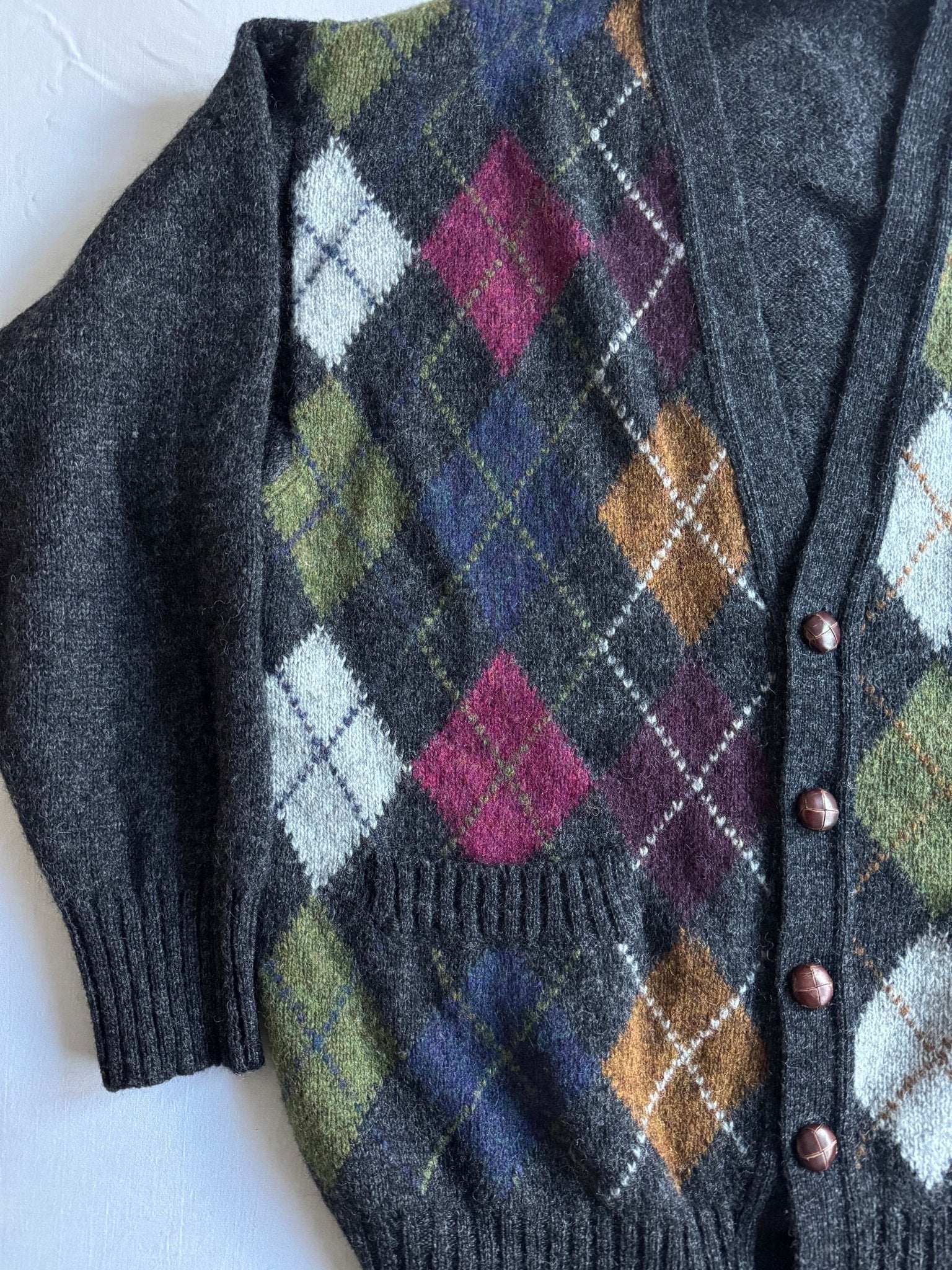 🧶 Cardigan Vintage Gri Închis cu Model Argyle (Mărime L) - anbracaminte