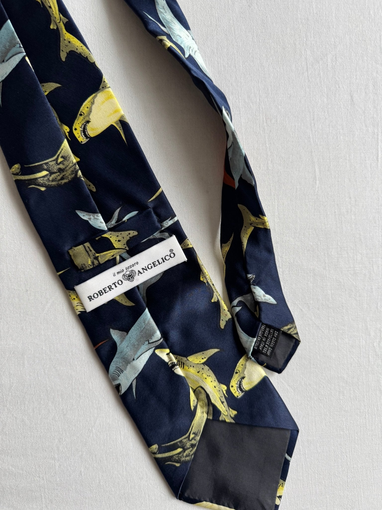 🦈 Cravată Vintage Bleumarin din Mătase cu Print Rechini – Made in Italy - anbracaminte