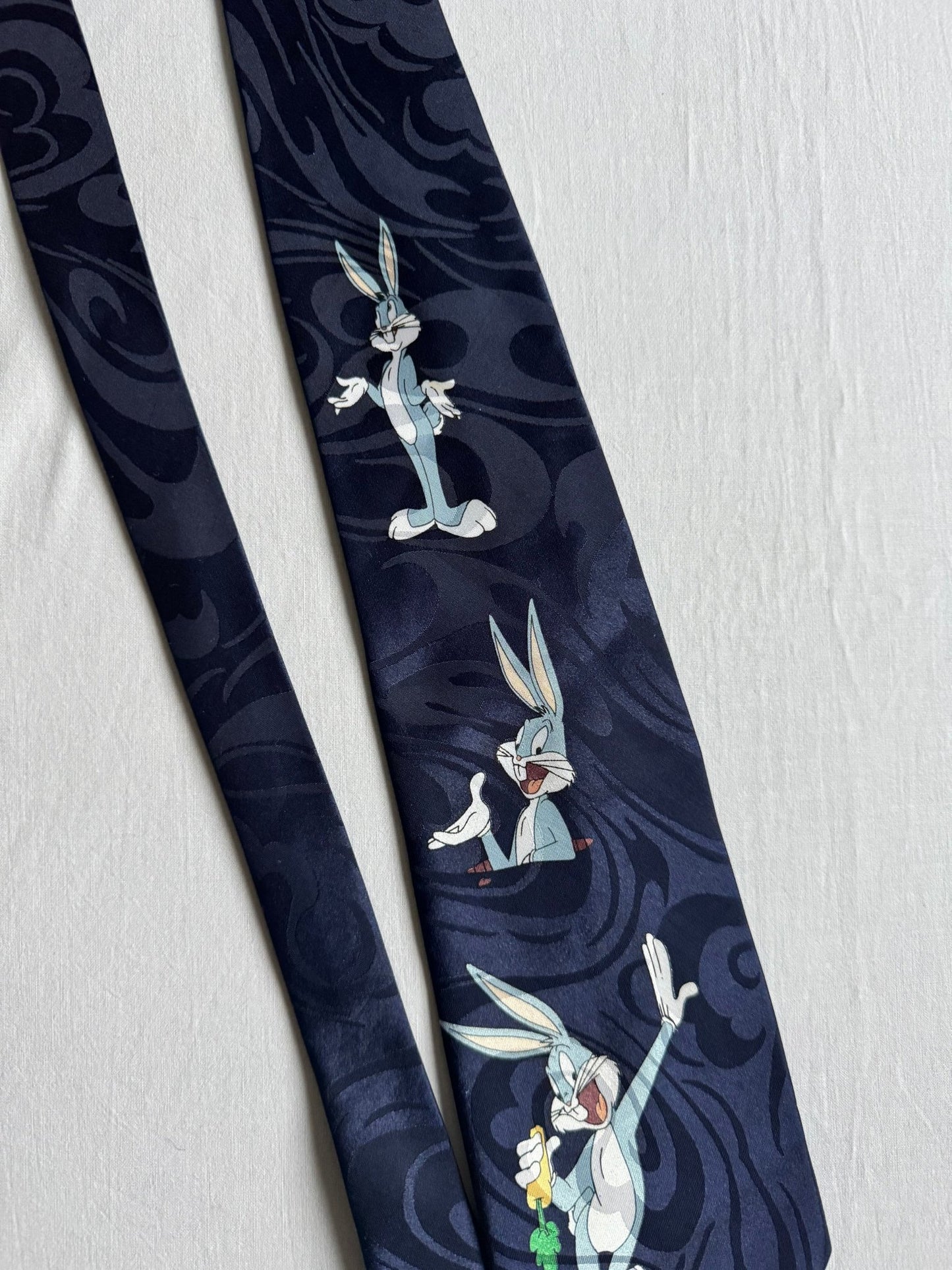 🐰 🥕 Cravată Vintage din Mătase cu Graphic Bugs Bunny - anbracaminte