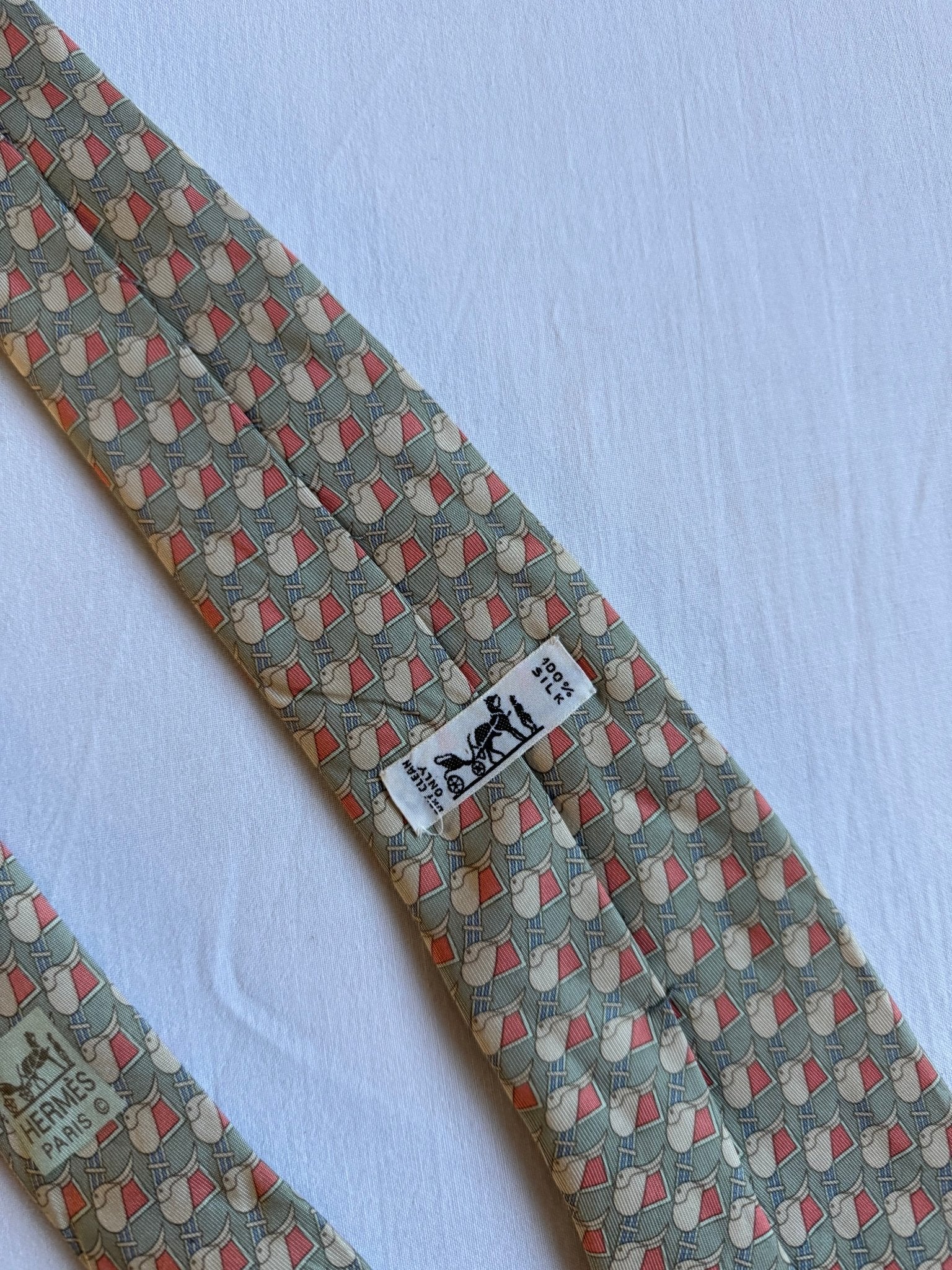 👔 Cravată Vintage Hermès din Mătase cu Print – Made in France - anbracaminte