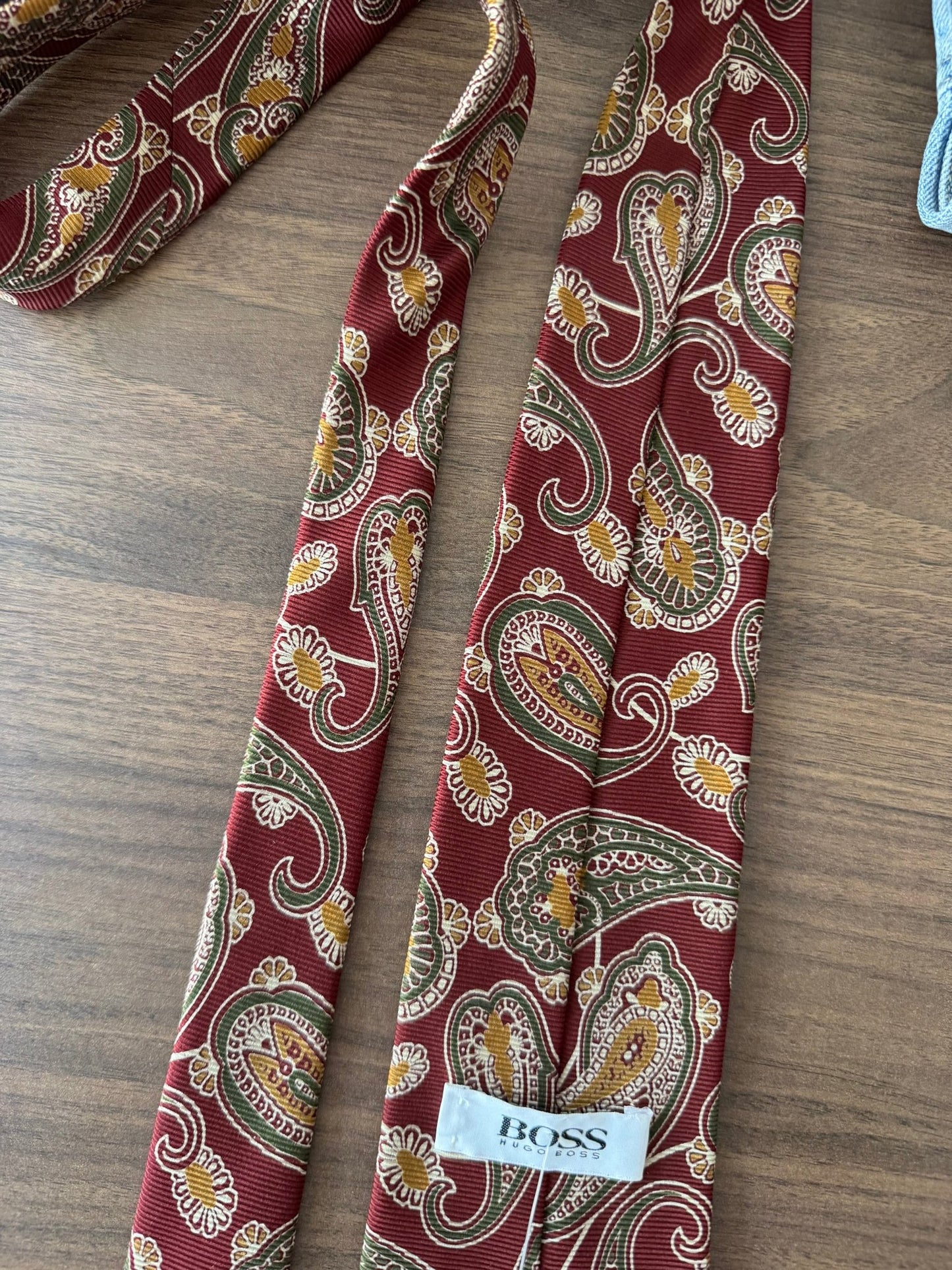 👔 Cravată Vintage Hugo Boss din Mătase cu Print Paisley – Made in Italy - anbracaminte