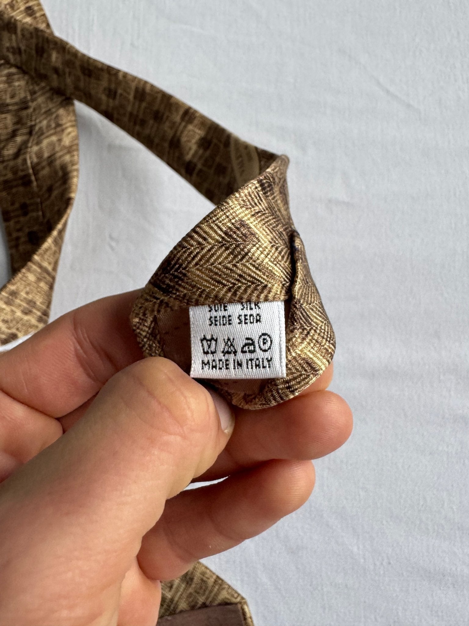 👔 Cravată Vintage Valentino din Mătase - anbracaminte
