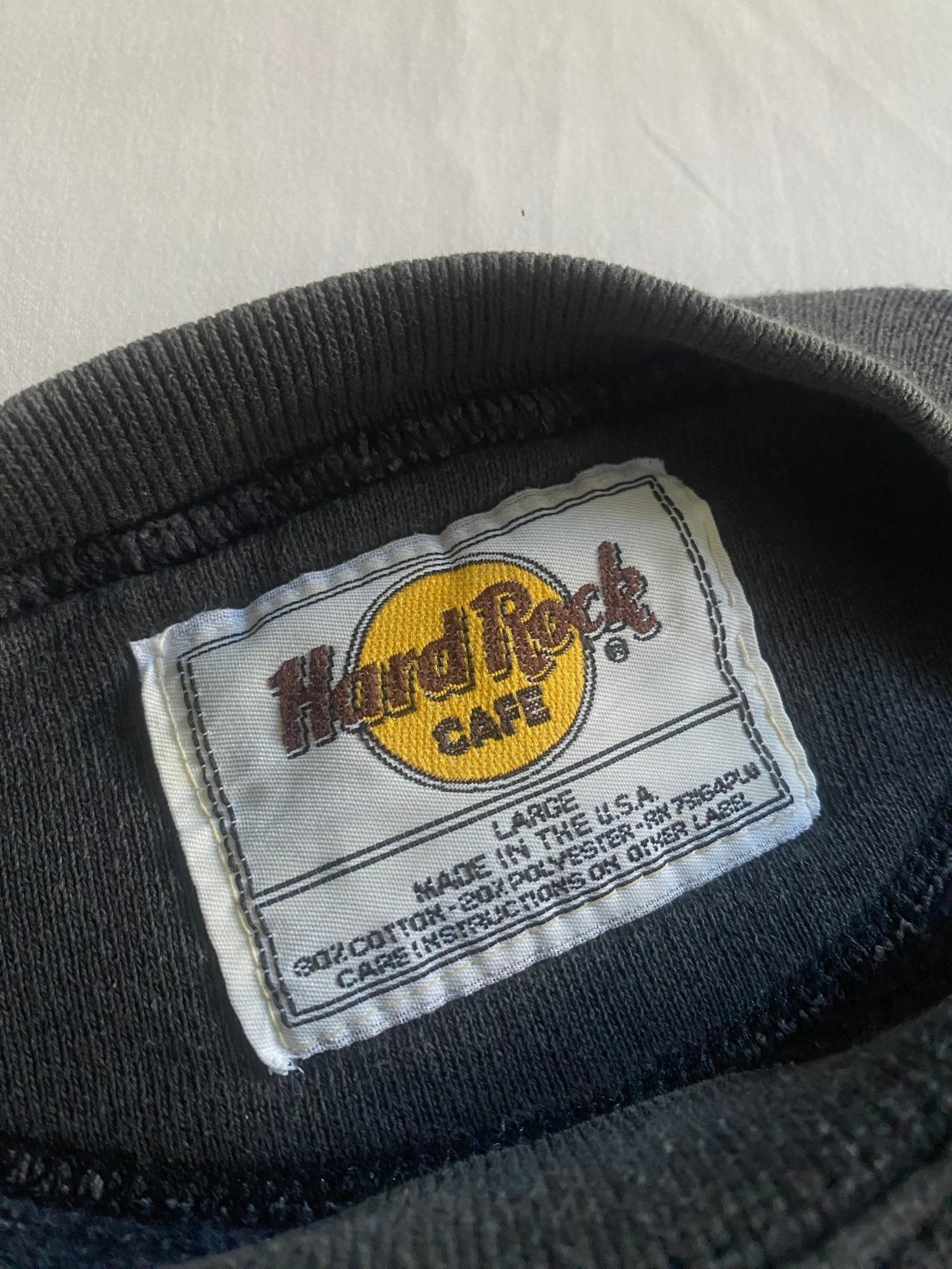 Crewneck Vintage Hard Rock Cafe – Faded Black – Made in USA – Mărime L - anbracaminte