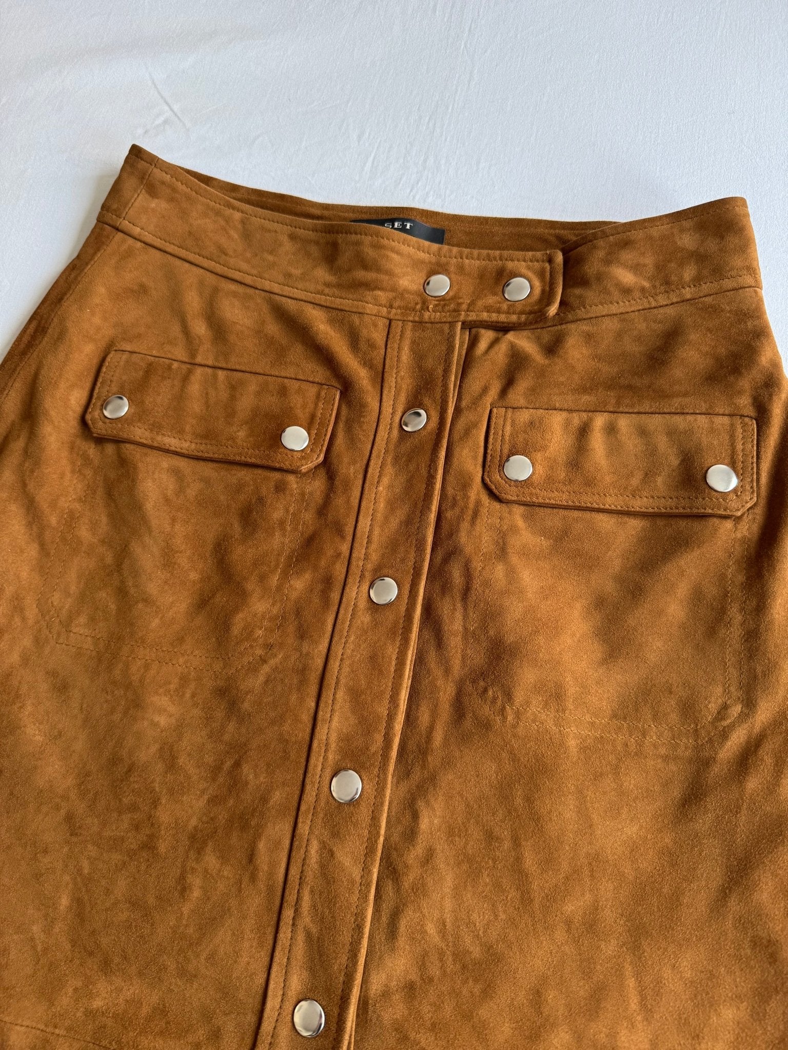 👜 Fustă A - Line din Piele Suede Maro – M (EU 38) - anbracaminte