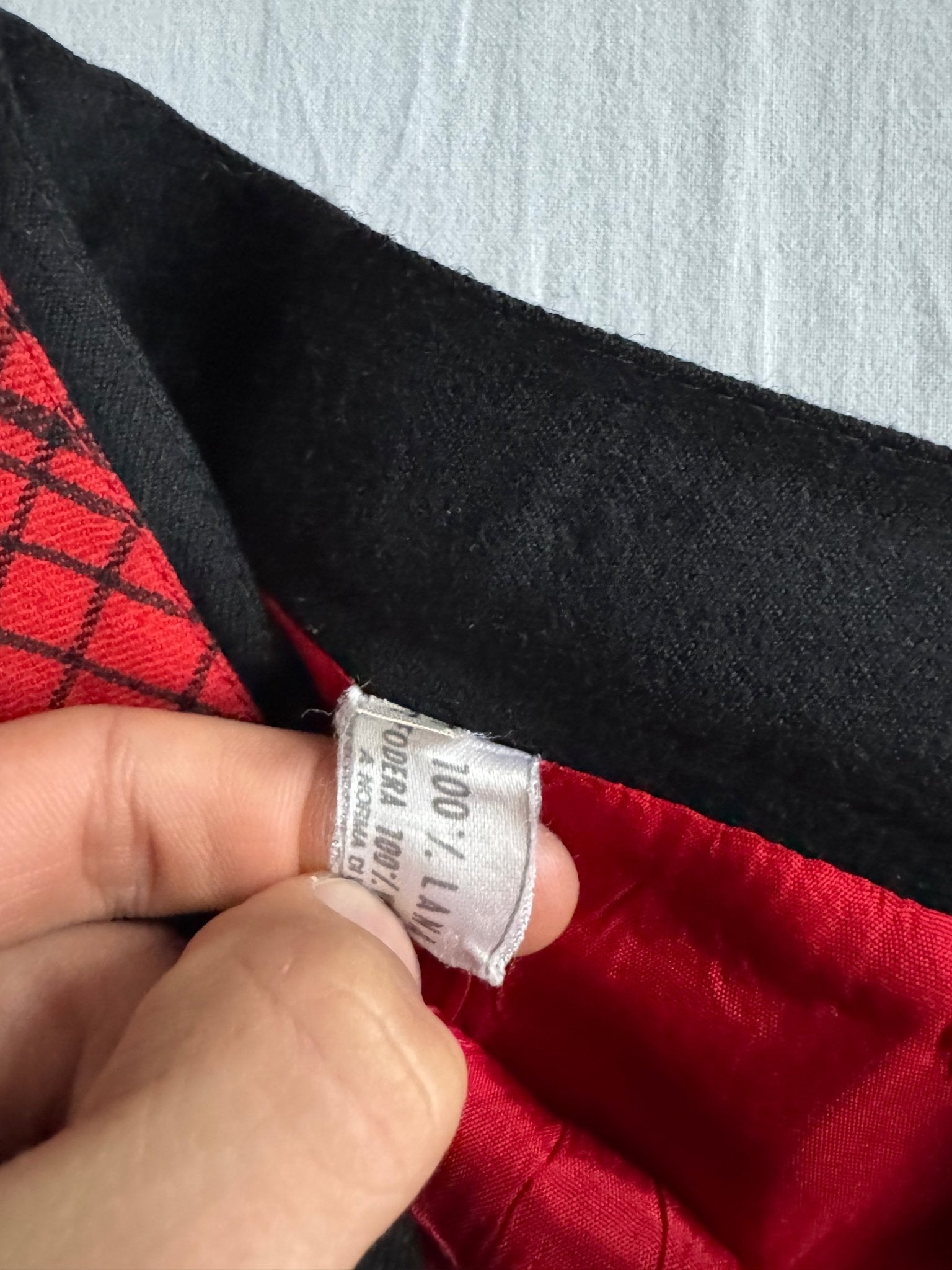 🧵 Fustă Vintage 80’s Giorgio Armani din Lână cu Model Plaid (Mărime IT 40 – M/L) - anbracaminte