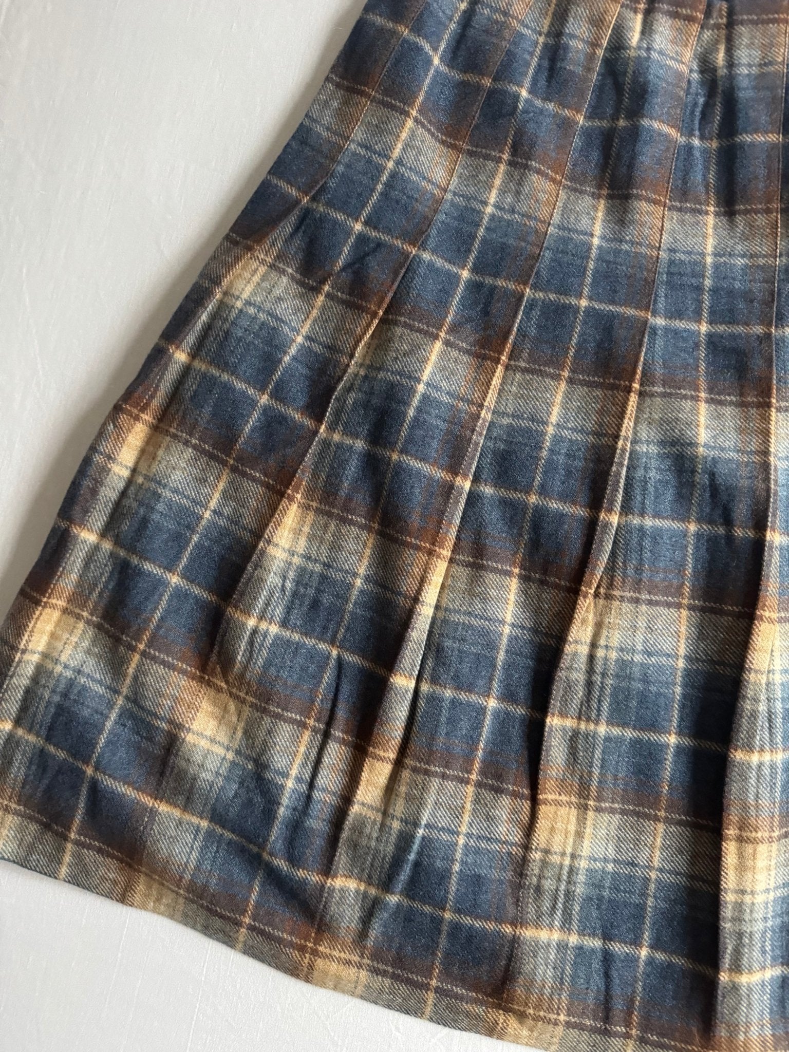 🧵 Fustă Vintage Albastră cu Print Plaid (UK 12 – M) - anbracaminte