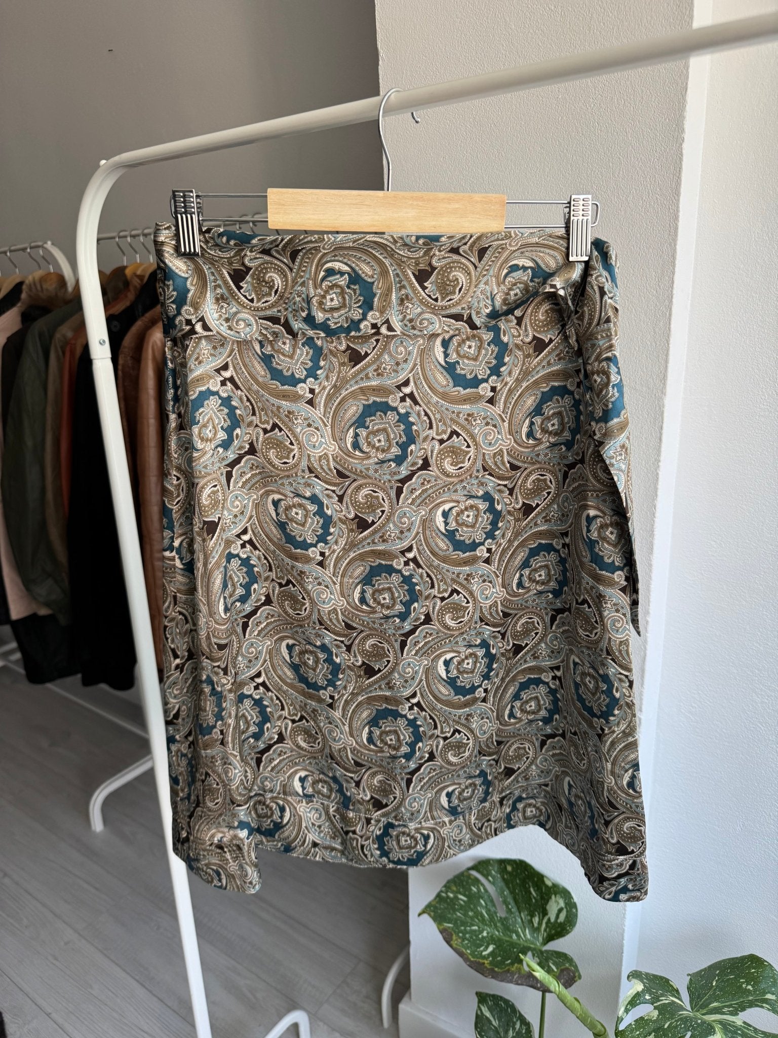 ✨ Fustă Vintage Baroque Print din Mătase – M Damă – Made in France - anbracaminte