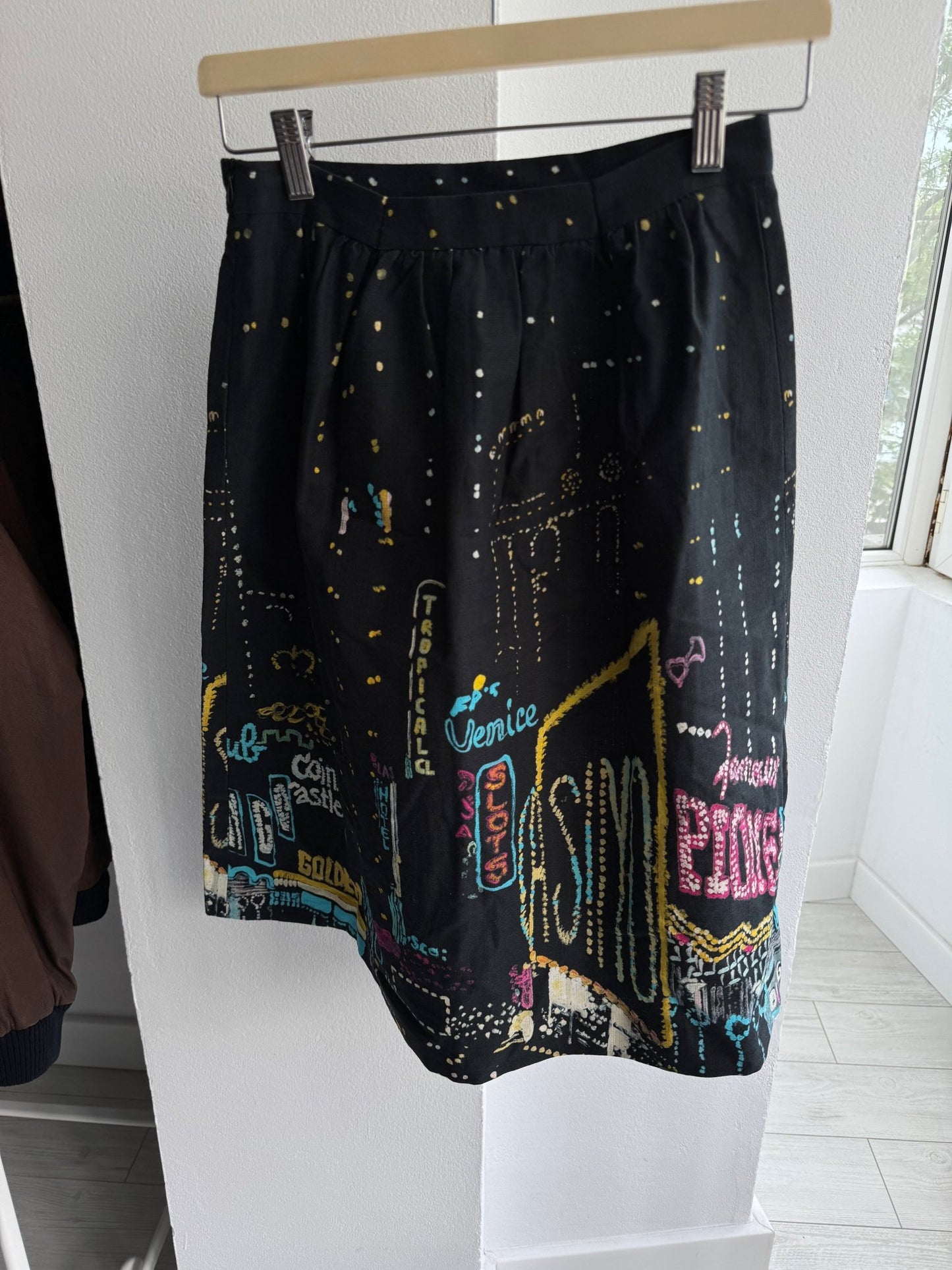 🌃 Fustă Vintage Black City Printed – XS/S Damă - anbracaminte
