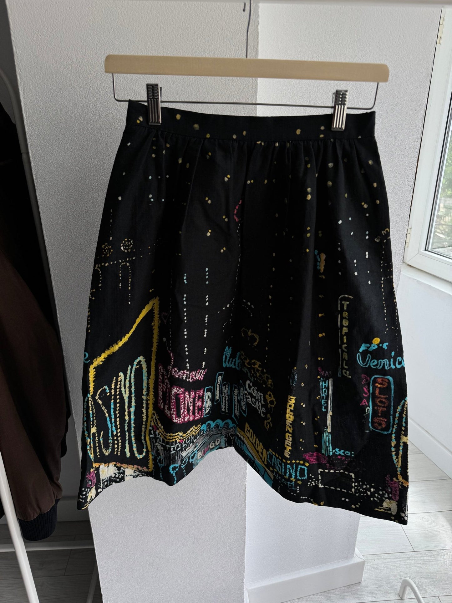 🌃 Fustă Vintage Black City Printed – XS/S Damă - anbracaminte