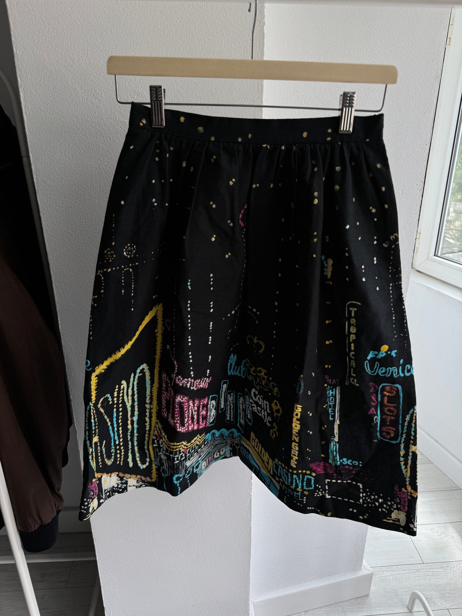 🌃 Fustă Vintage Black City Printed – XS/S Damă - anbracaminte