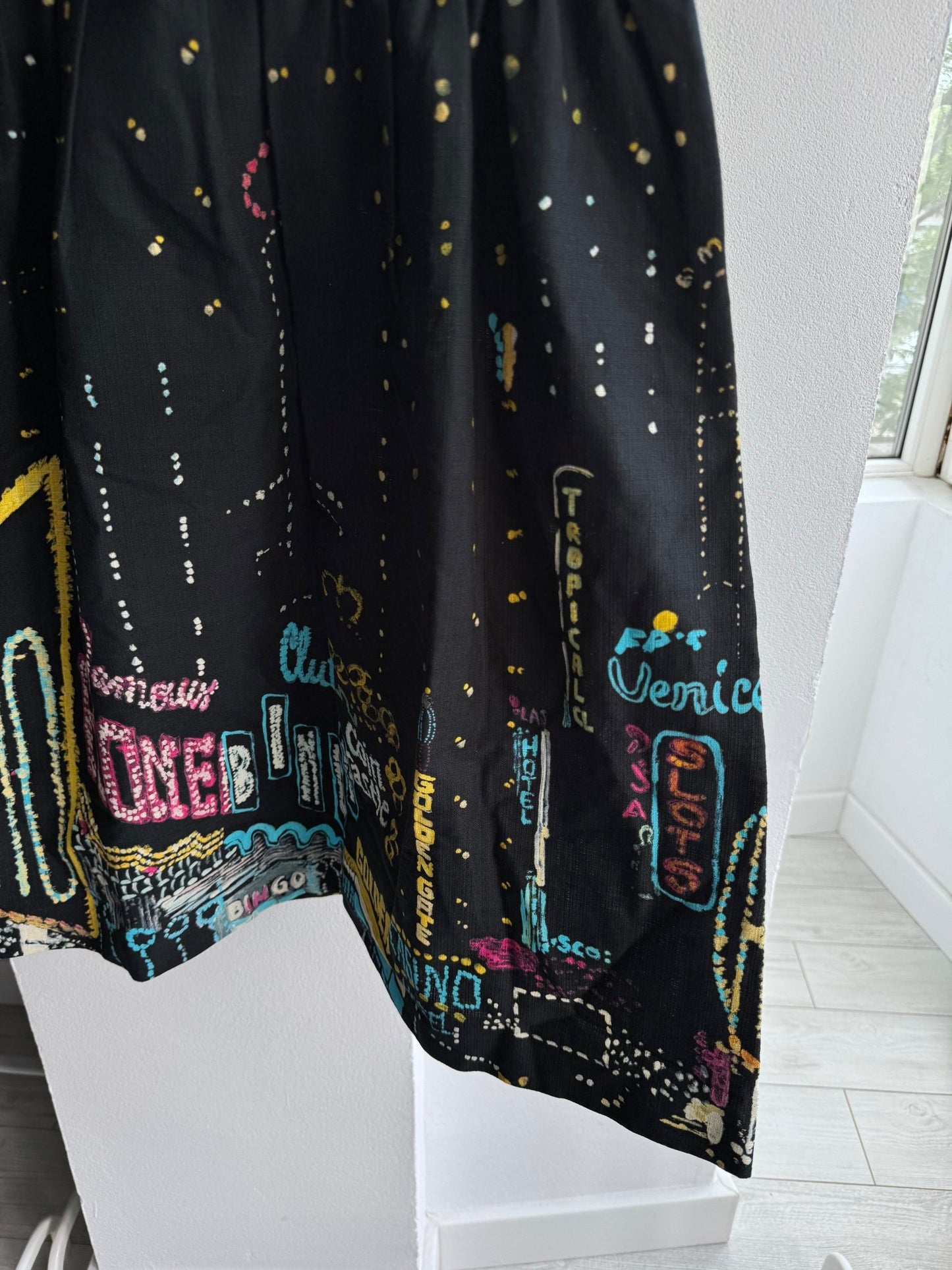 🌃 Fustă Vintage Black City Printed – XS/S Damă - anbracaminte